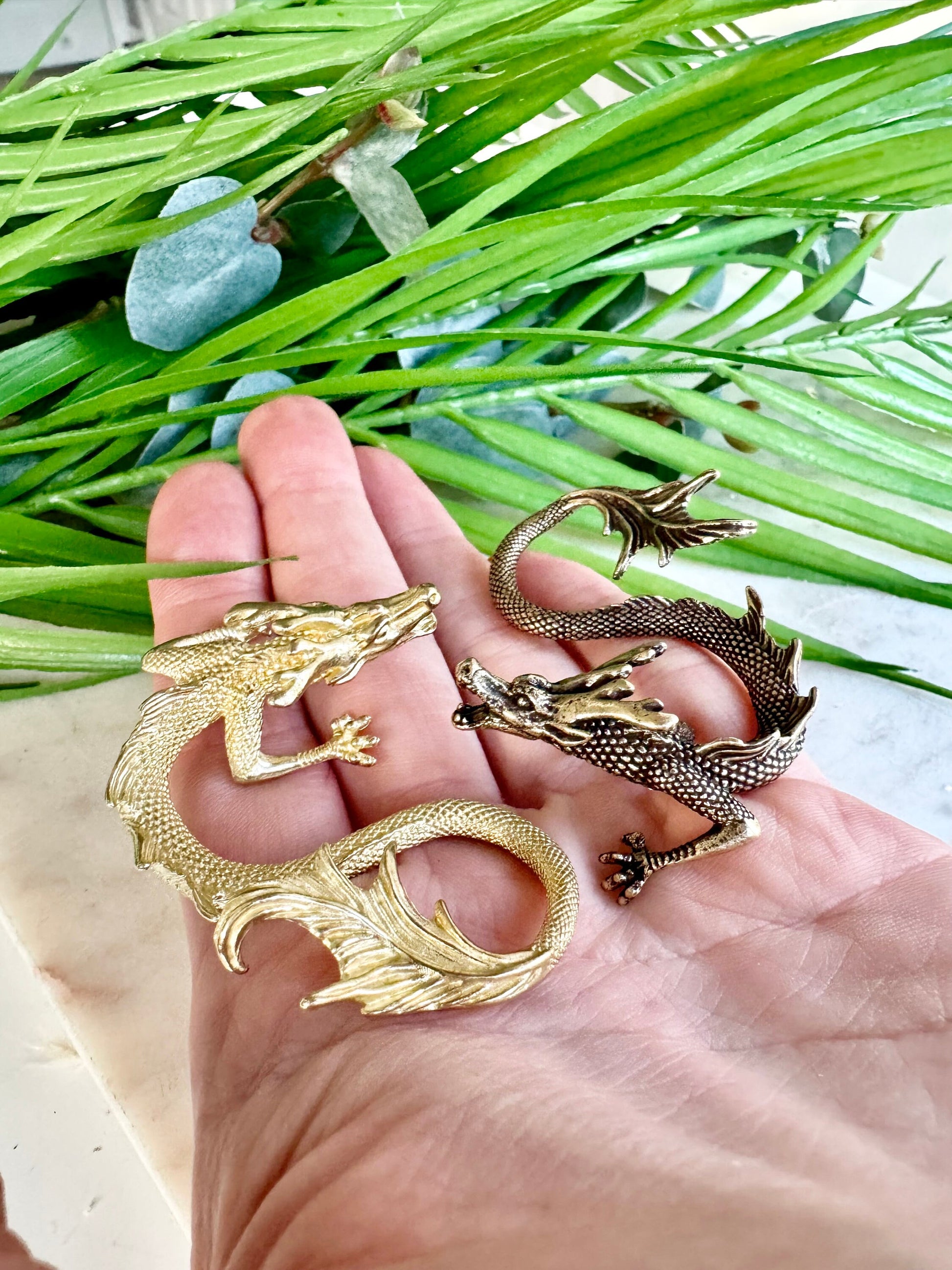 Fighting Dragons solid brass miniature, Chinese Feng Shui Animal Statue, golden dragon statuette, Chinese new year gift, fountain pen rest