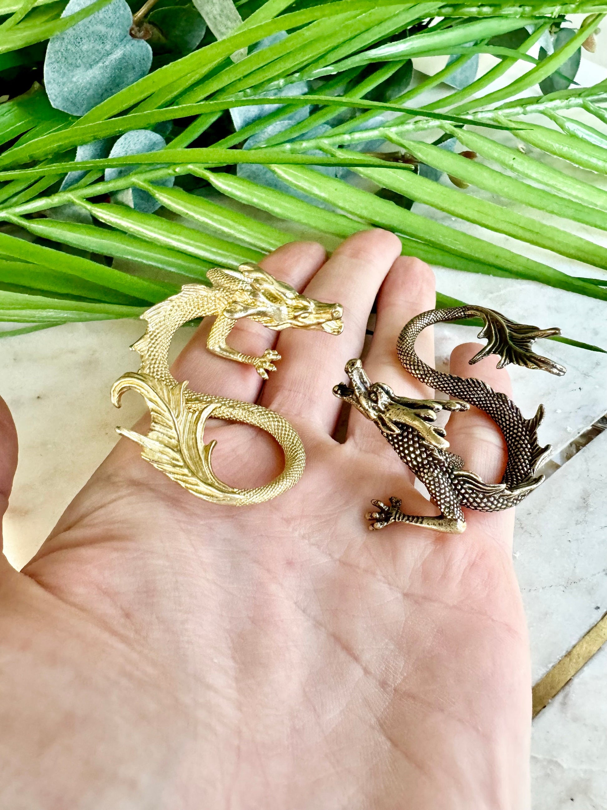 Fighting Dragons solid brass miniature, Chinese Feng Shui Animal Statue, golden dragon statuette, Chinese new year gift, fountain pen rest