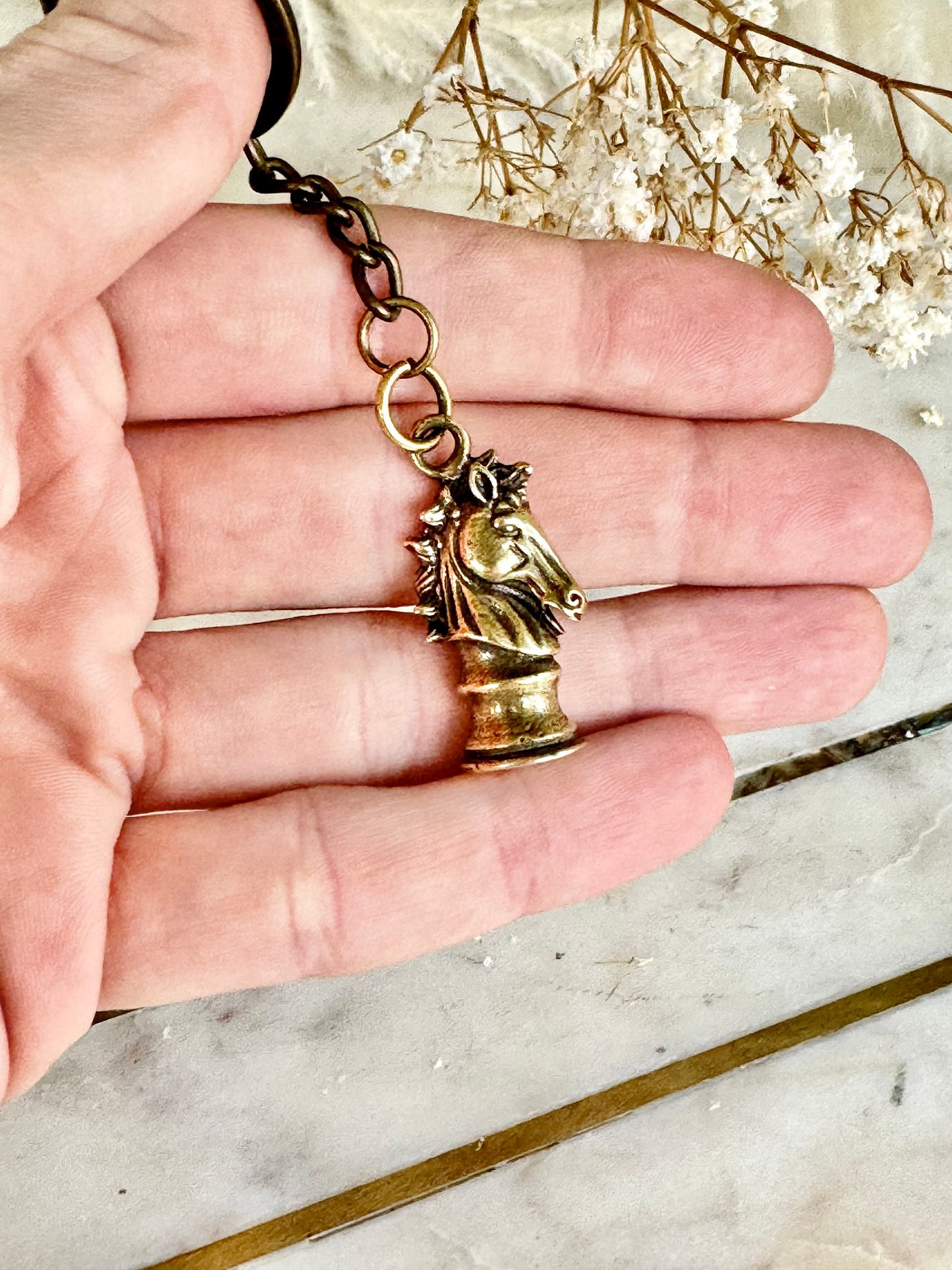 Brass Chess Knight Figurine Keychain, Brass Horse Head Pendant, Fashionable Car Keyring, Chess-mat player gift