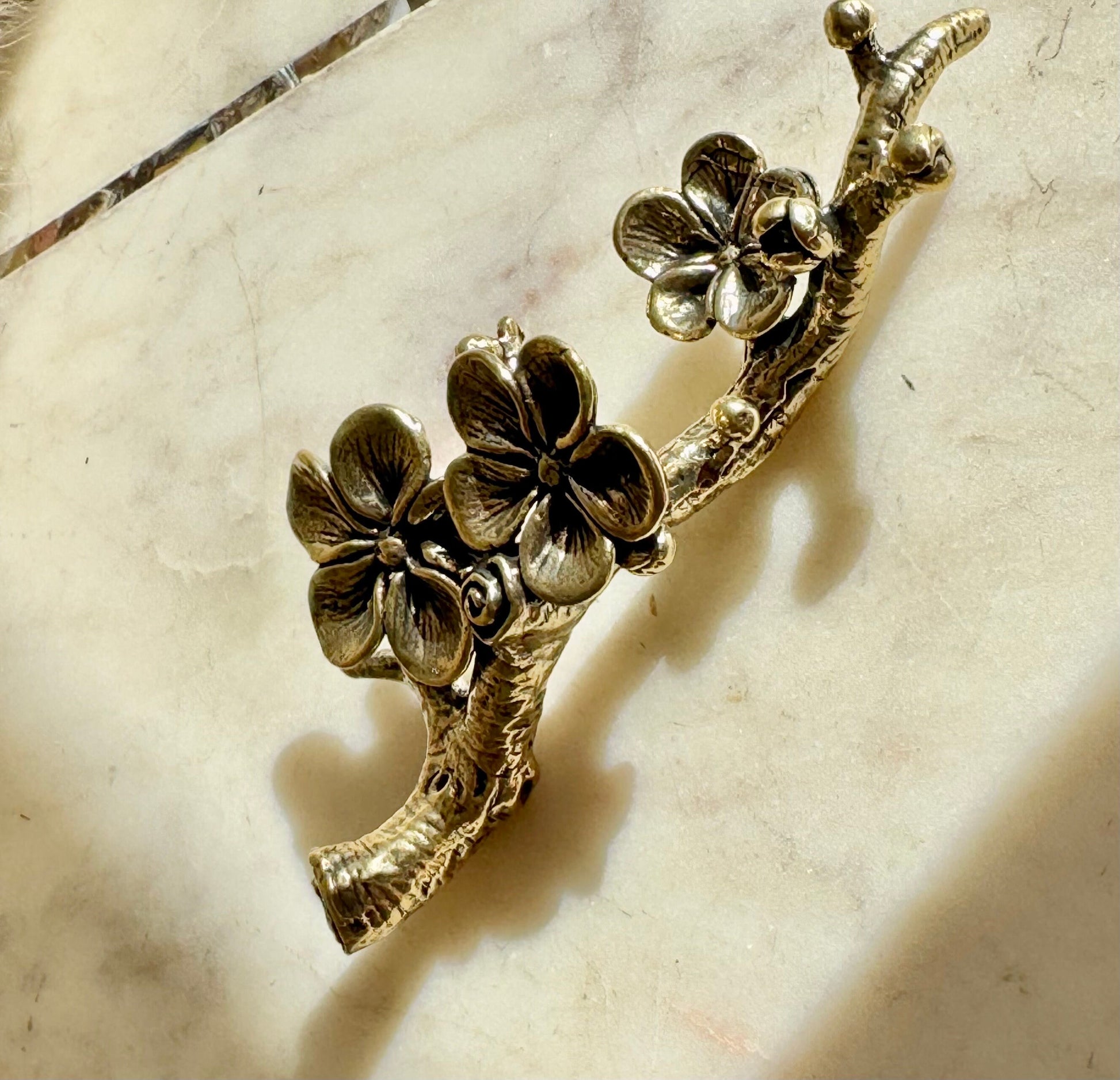 Solid brass Blossoming Cherry Pen Holder, Sakura ornaments, Flowers on a bench fountain pen rest, blossoming fruit tree figurine