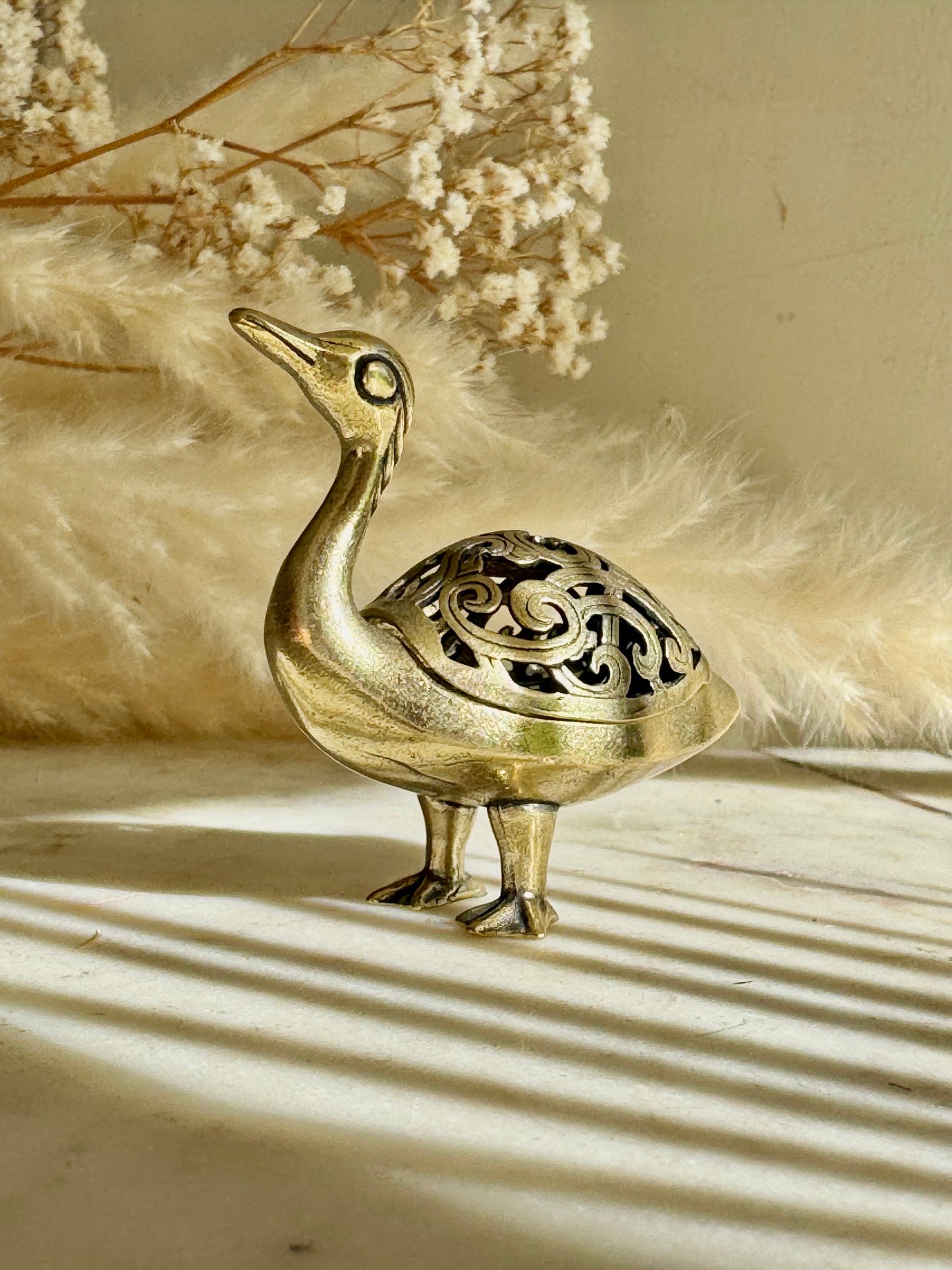 Traditional style brass Bird incense burner, creative incense burner, spiritual incense burner, small duck ornaments