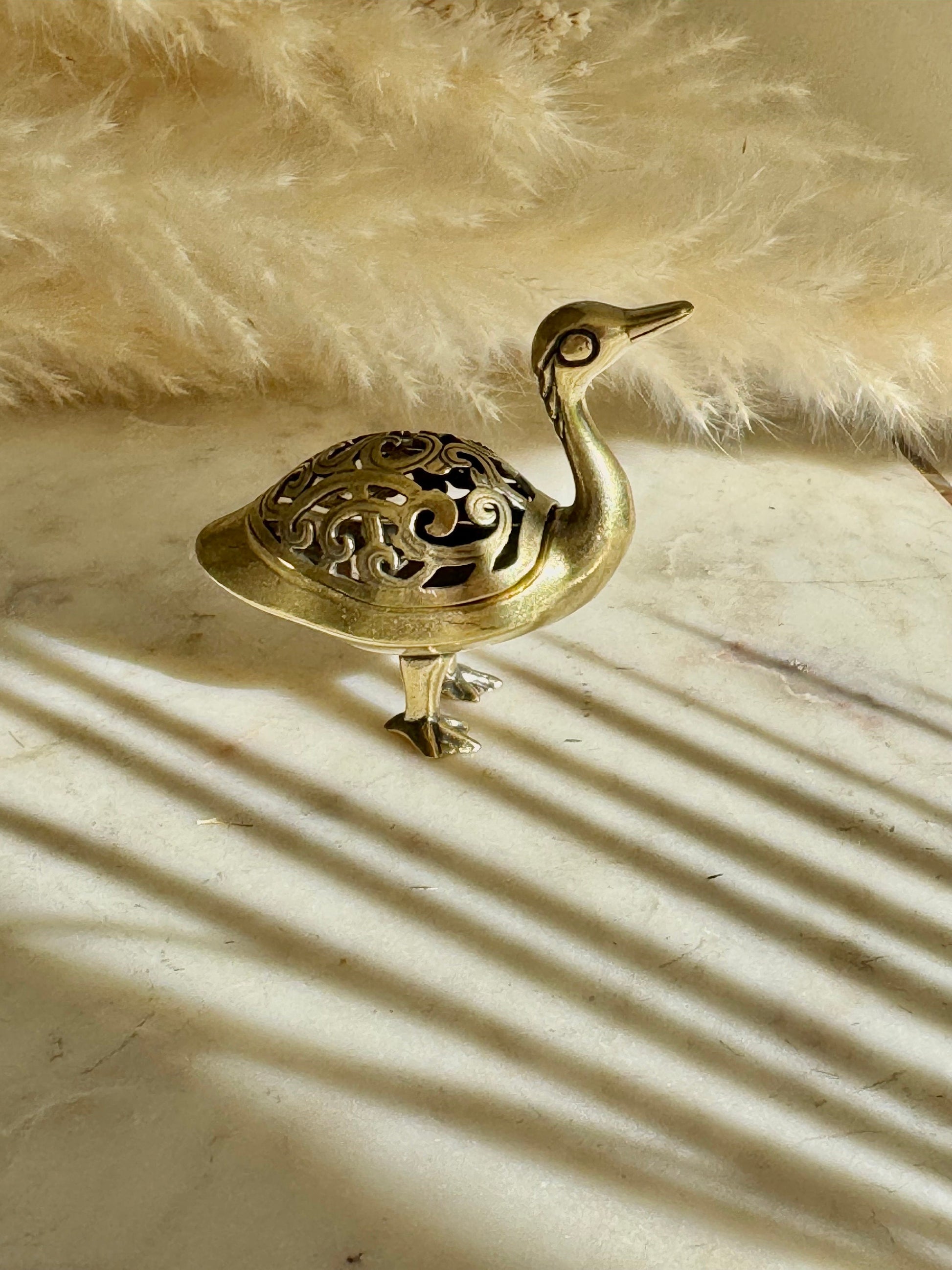Traditional style brass Bird incense burner, creative incense burner, spiritual incense burner, small duck ornaments