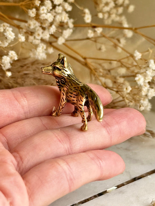 Fine statuette of winter fox, brass fox figurine, fountain pen holder, brush stand, creative little gift