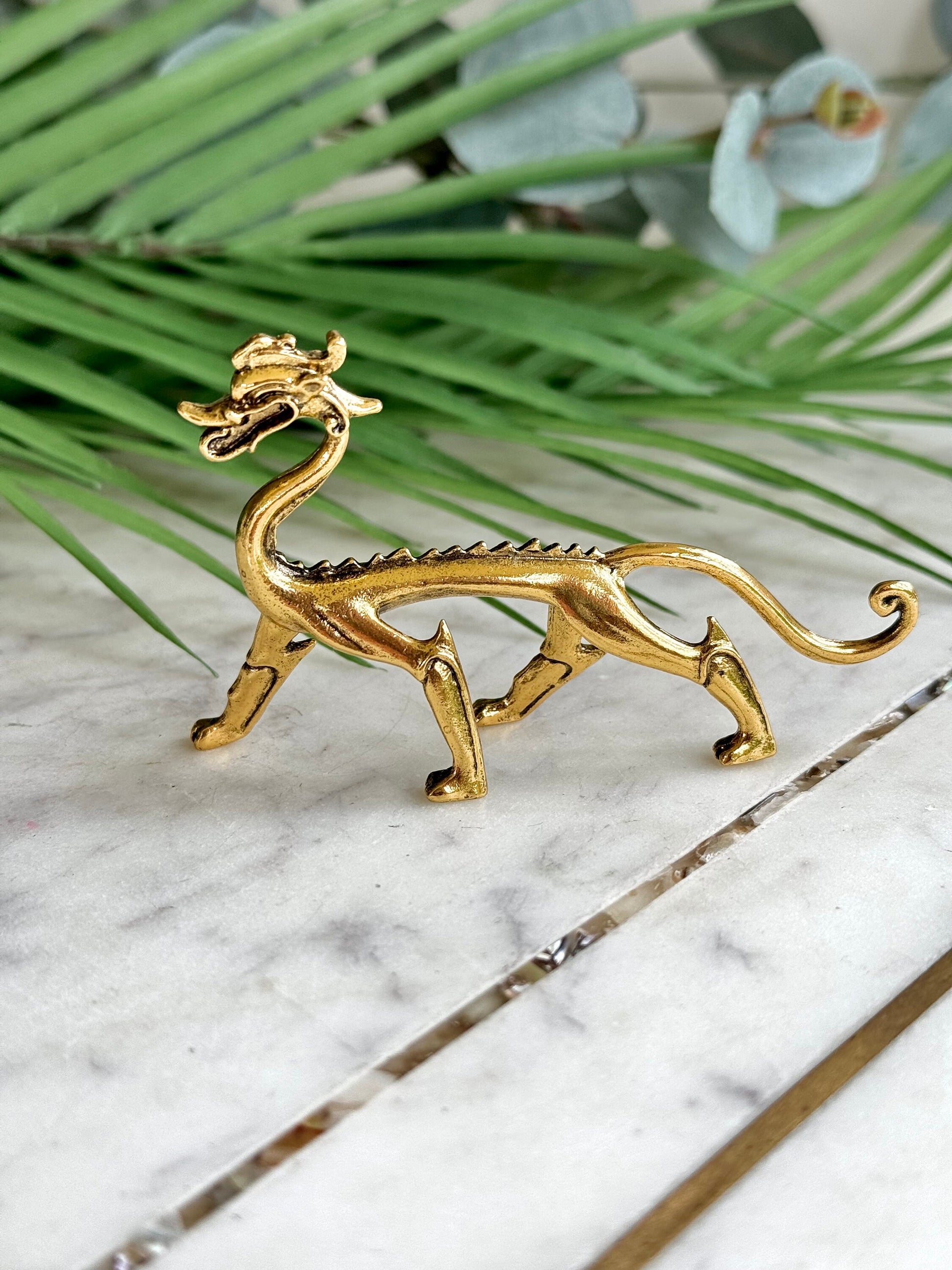Dragon metal Figurine, Chinese solid brass Feng Shui Animal Kylin Unicorn Statue, Fountain pen rest, Wealth fly Chi-lin