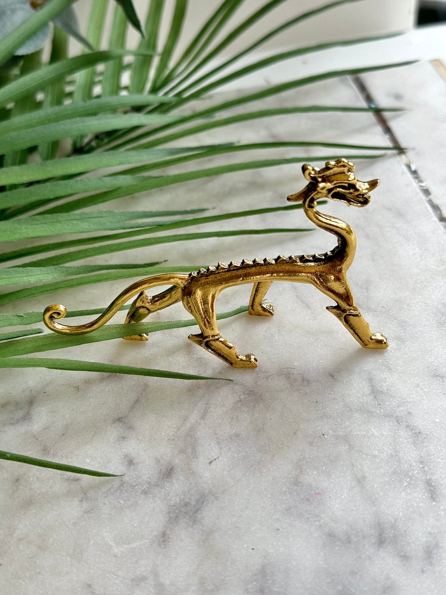 Dragon metal Figurine, Chinese solid brass Feng Shui Animal Kylin Unicorn Statue, Fountain pen rest, Wealth fly Chi-lin