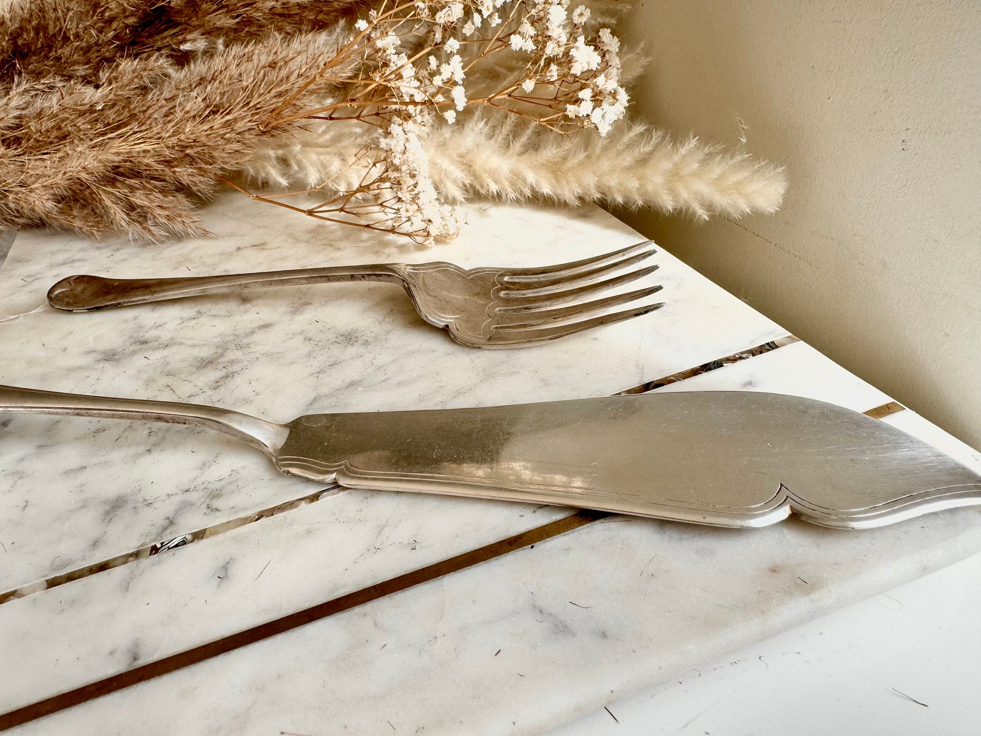 Antique Fish Servers Silver Plated Vintage Pair of Fork and Slice Hanoverian Pattern, Elegant silverware