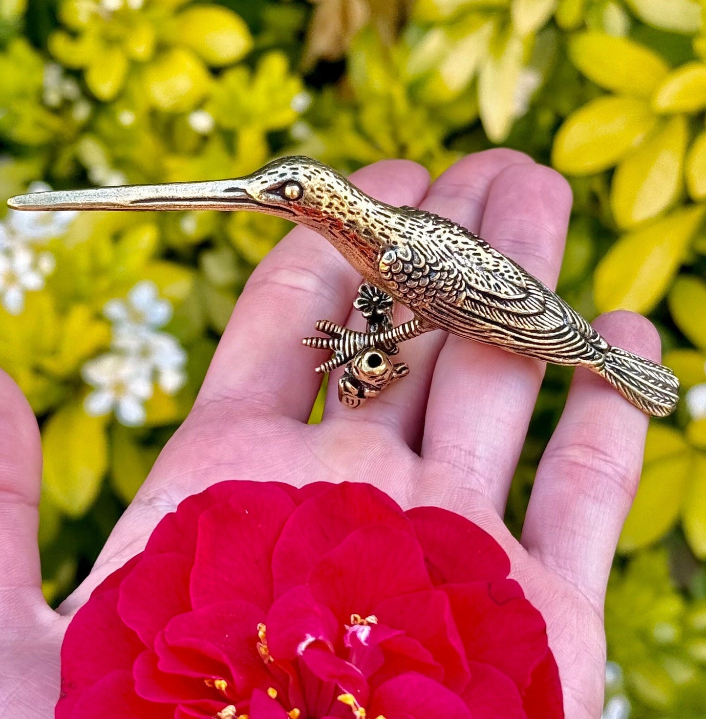 Charming Hummingbird Sculpture - Brass Spring Blossom Ornamen