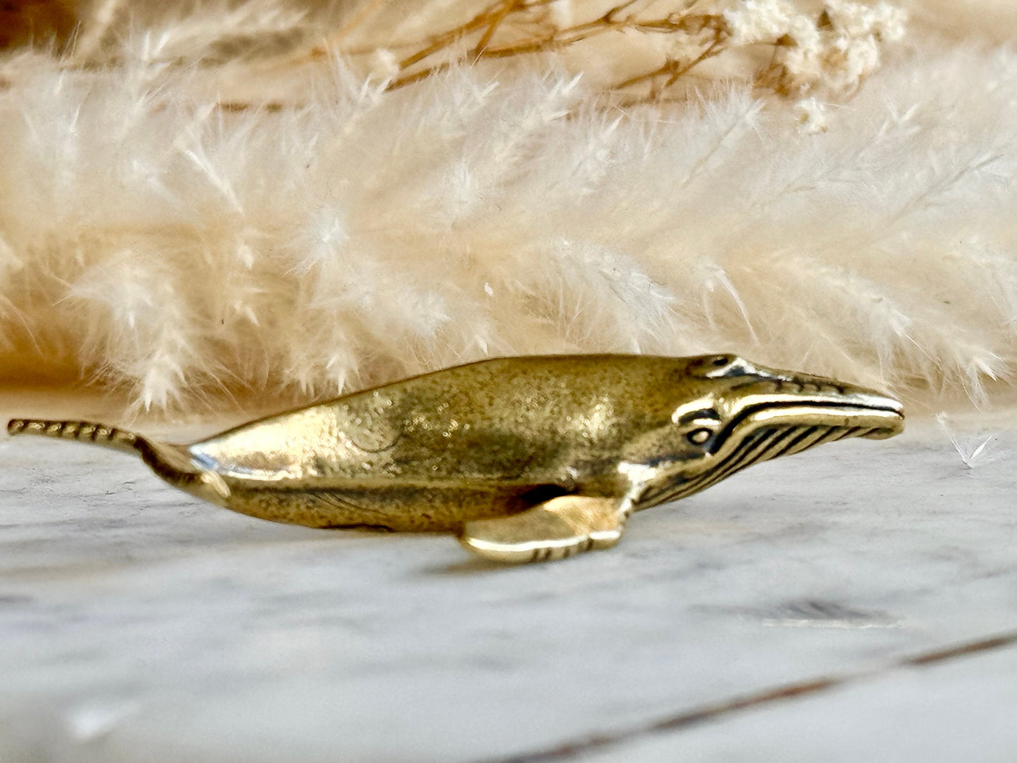 Lifelike solid brass sculptures humpback whale figurine, brass sea creatures ornament, paperweight metal figurine, ocean mammal creature