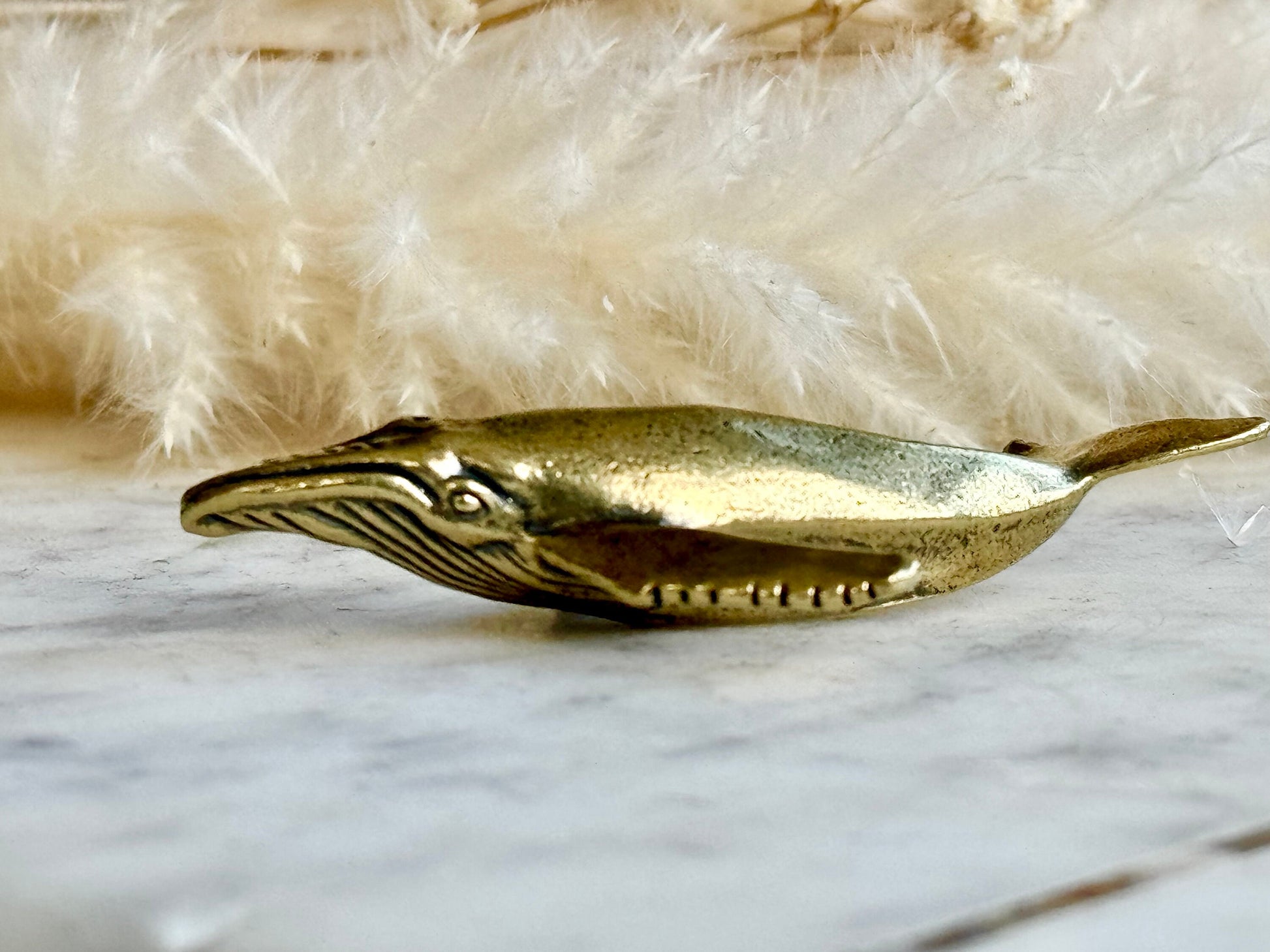Lifelike solid brass sculptures humpback whale figurine, brass sea creatures ornament, paperweight metal figurine, ocean mammal creature