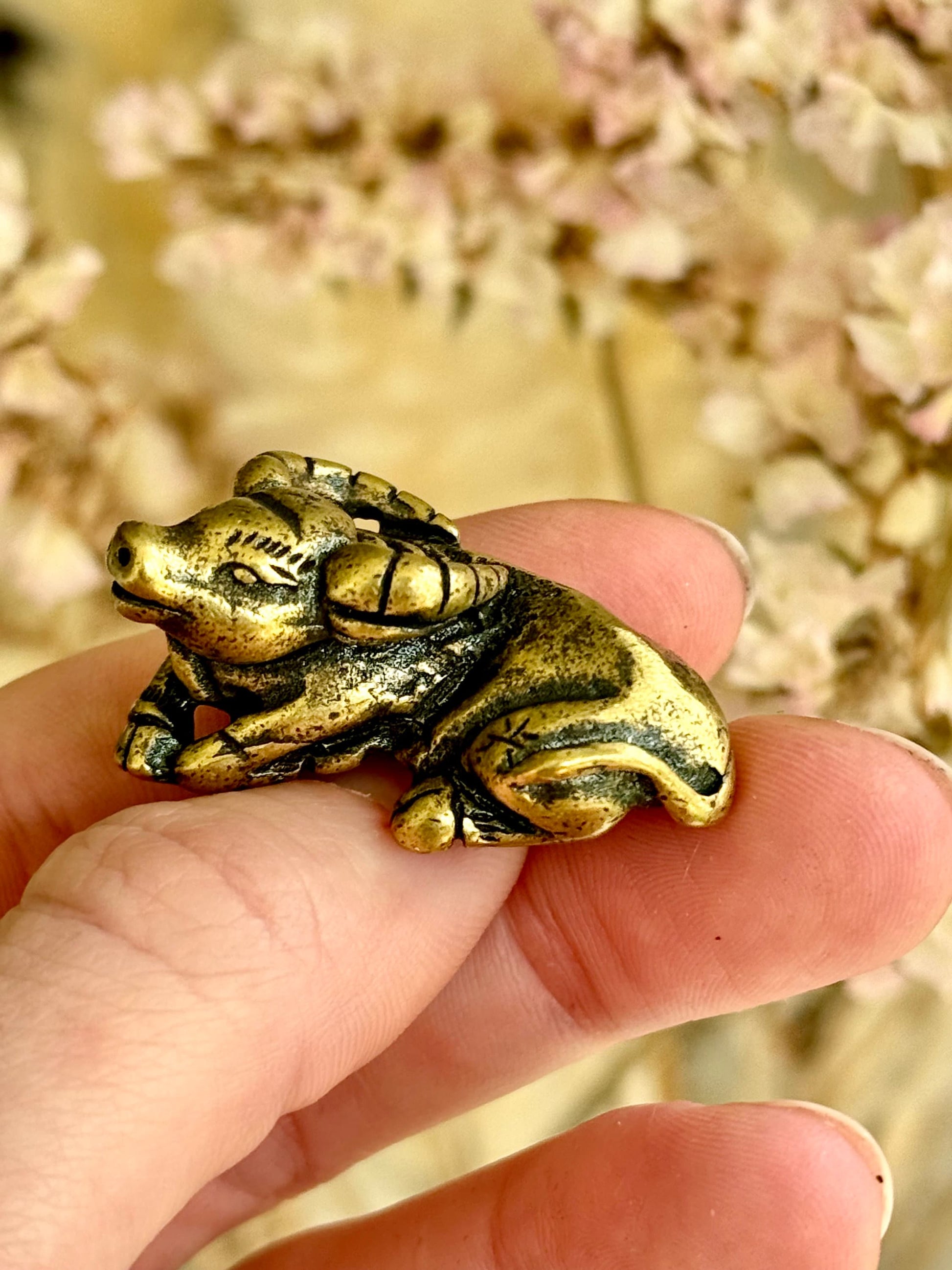 Happy bull solid brass figurine, detailed cow brass statue,Brass Bull Statues, cow Sculpture, animal desktop decor