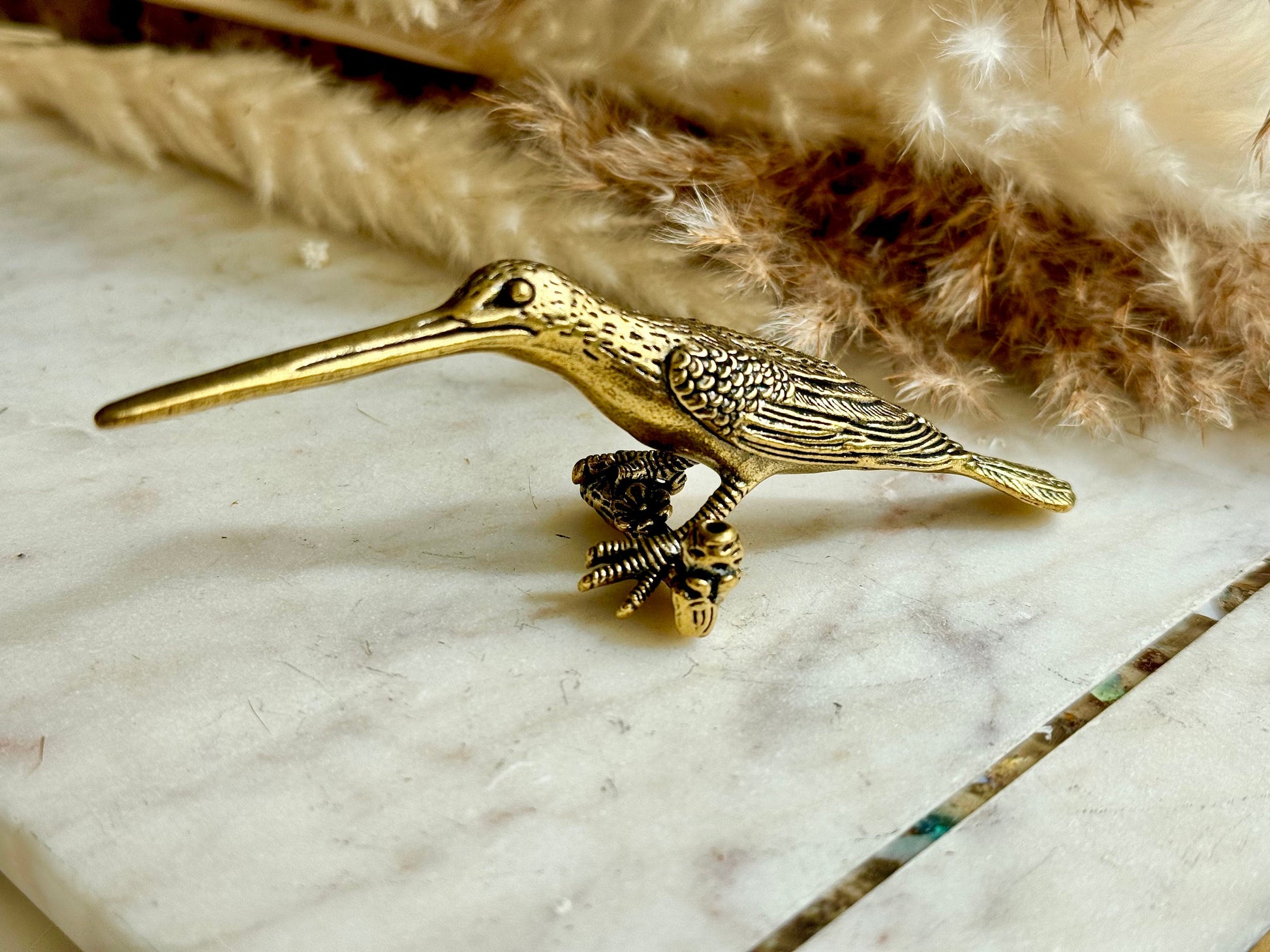Charming Hummingbird Sculpture - Brass Spring Blossom Ornamen