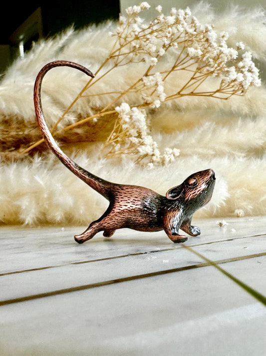 Cute Stretching mouse figurine, metal mouse statuette, cute rat ornament, cool gift