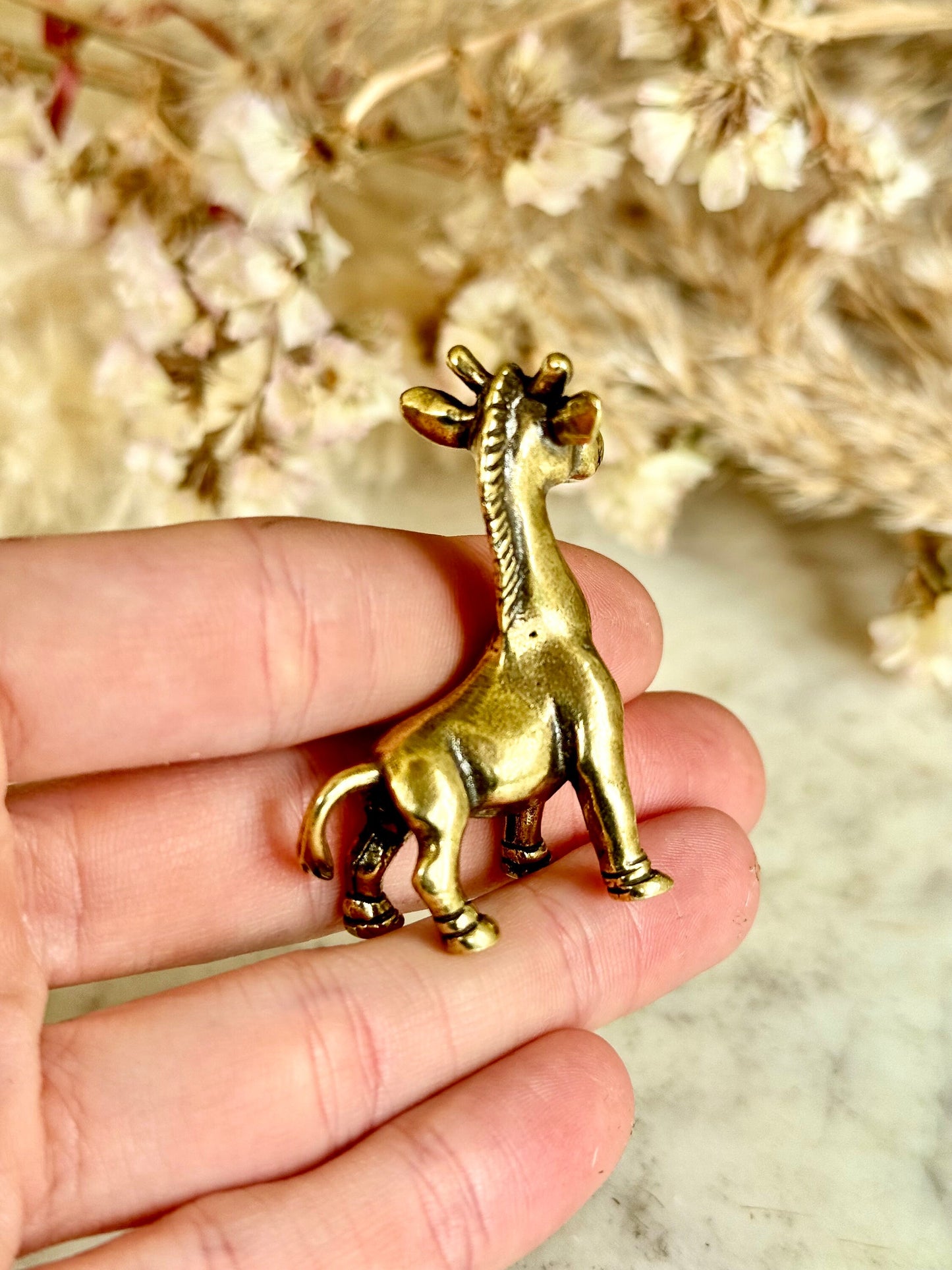 Traditional style Smiley giraffe, Fine lifelike solid brass copper giraffe statuette, Safari decor, Miniature zoo collection, Animal lover g
