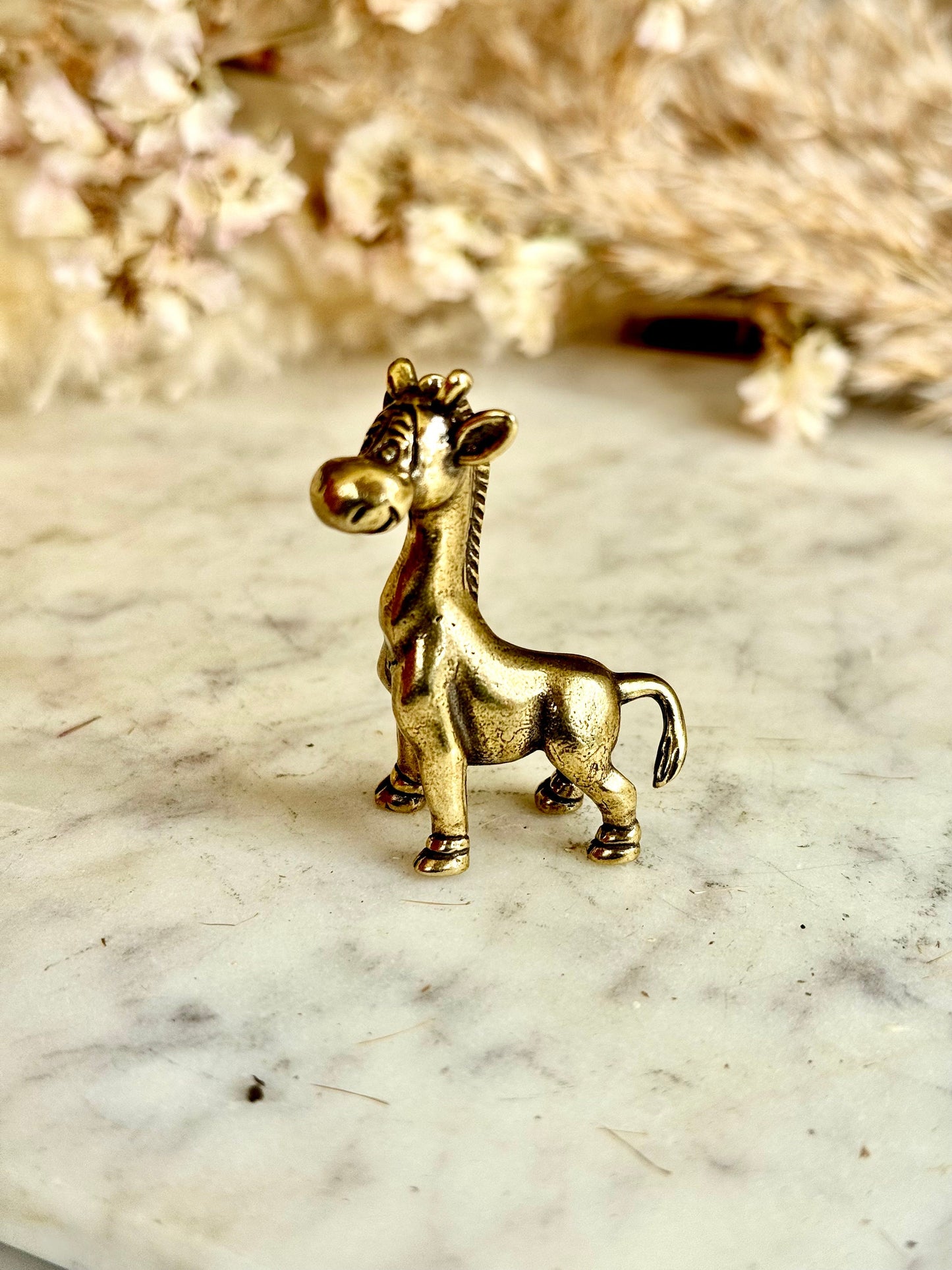 Traditional style Smiley giraffe, Fine lifelike solid brass copper giraffe statuette, Safari decor, Miniature zoo collection, Animal lover g