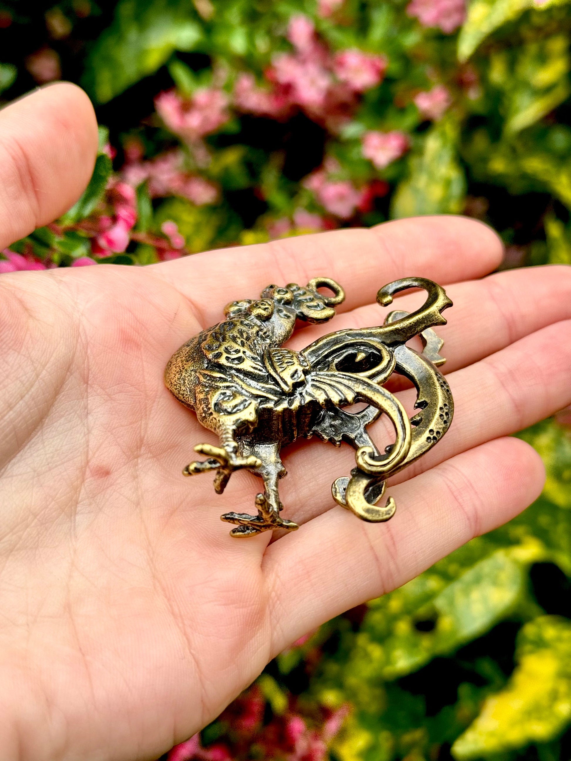 Beautiful brass Cockerel pendant, Rooster miniature, Chicken decorative keyring, Brass Collectibles, Country Decor, Brass Rooster
