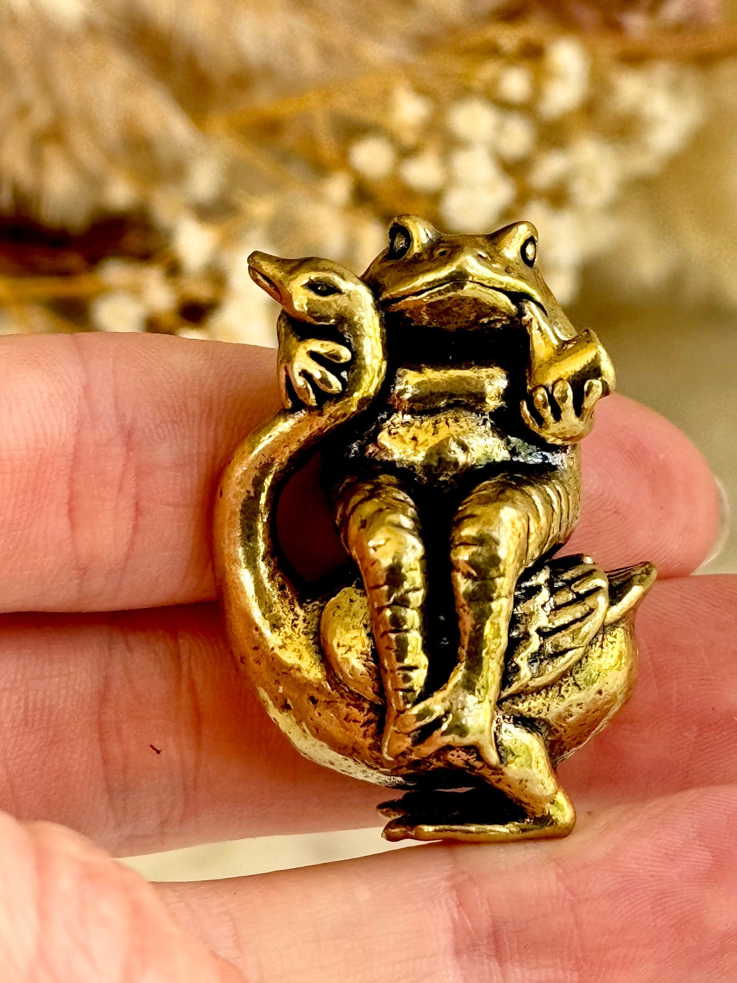 Brass Wise Frog and Goose Figurine, Brass Frog ornament, Whimsical Animal Sculpture, Frog smokes a pipe miniature