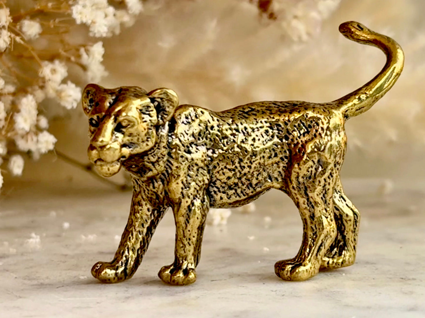 Vintage style Baby lion Brass figurine, Solid Brass Hand Carved Lion Statue, lion cub desktop decoration, collectible brass figurine