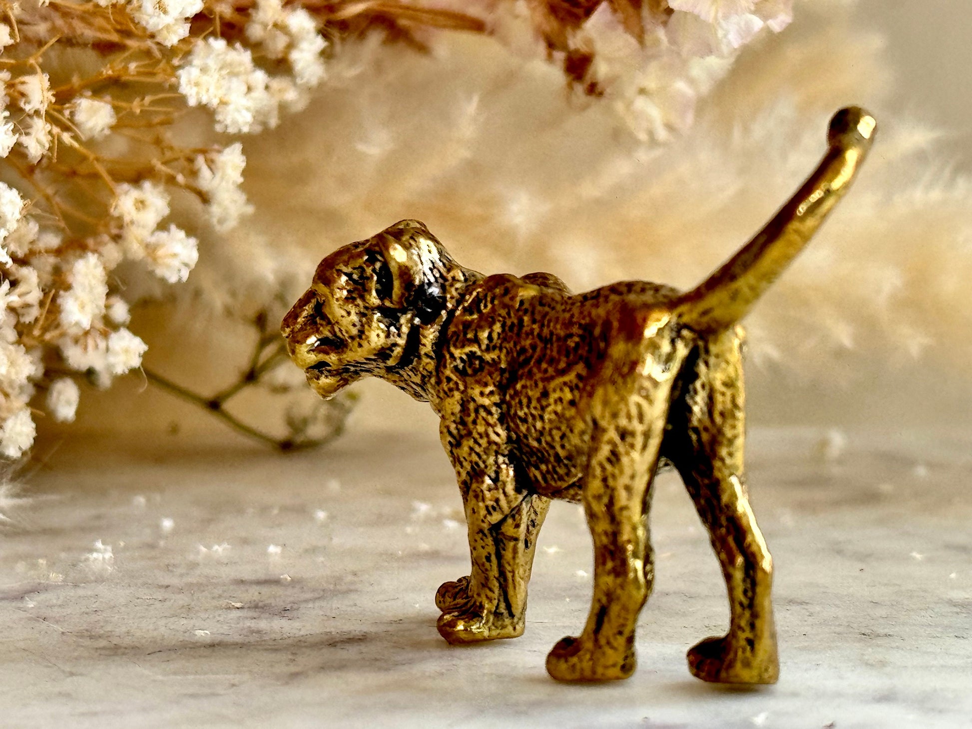 Vintage style Baby lion Brass figurine, Solid Brass Hand Carved Lion Statue, lion cub desktop decoration, collectible brass figurine