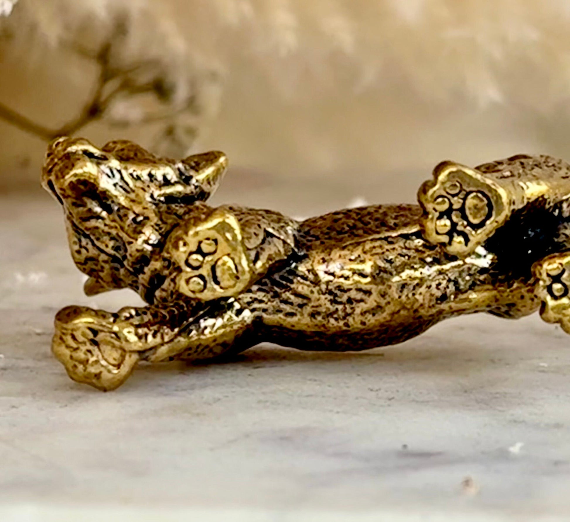 Vintage style Baby lion Brass figurine, Solid Brass Hand Carved Lion Statue, lion cub desktop decoration, collectible brass figurine