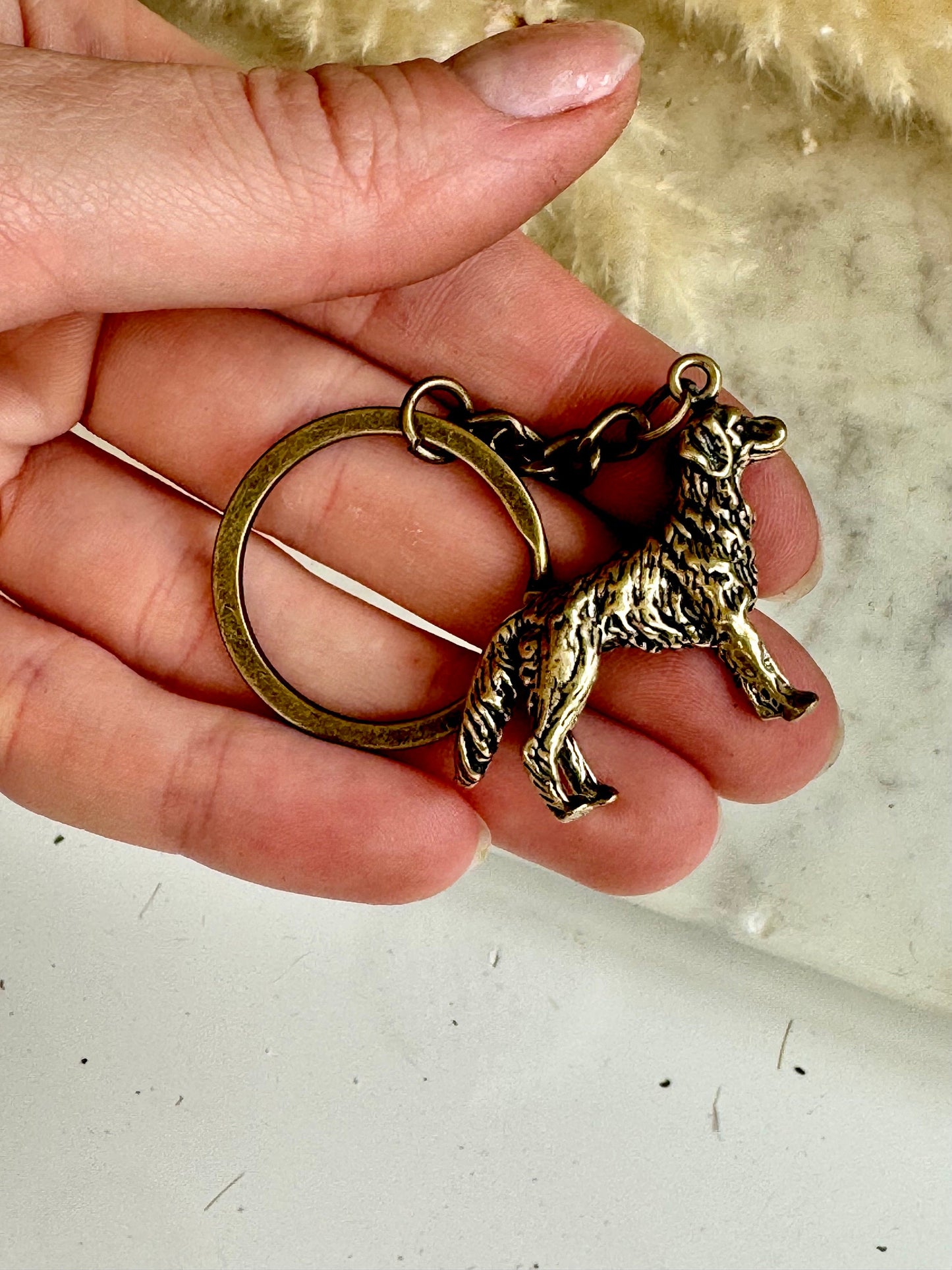 Lifelike Golden retriever keyring, solid brass dog workmanship, Metal retriever pendant