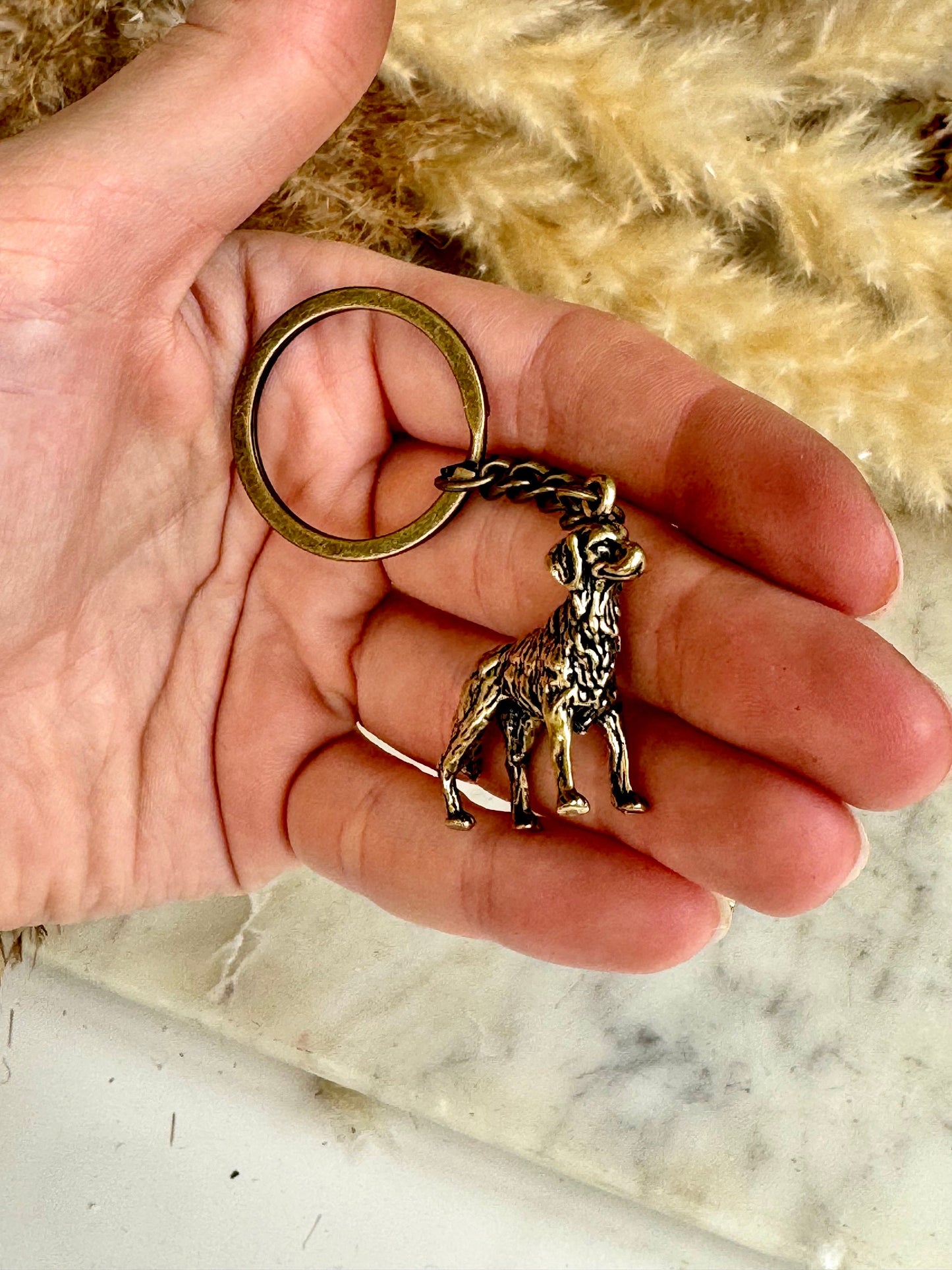 Lifelike Golden retriever keyring, solid brass dog workmanship, Metal retriever pendant