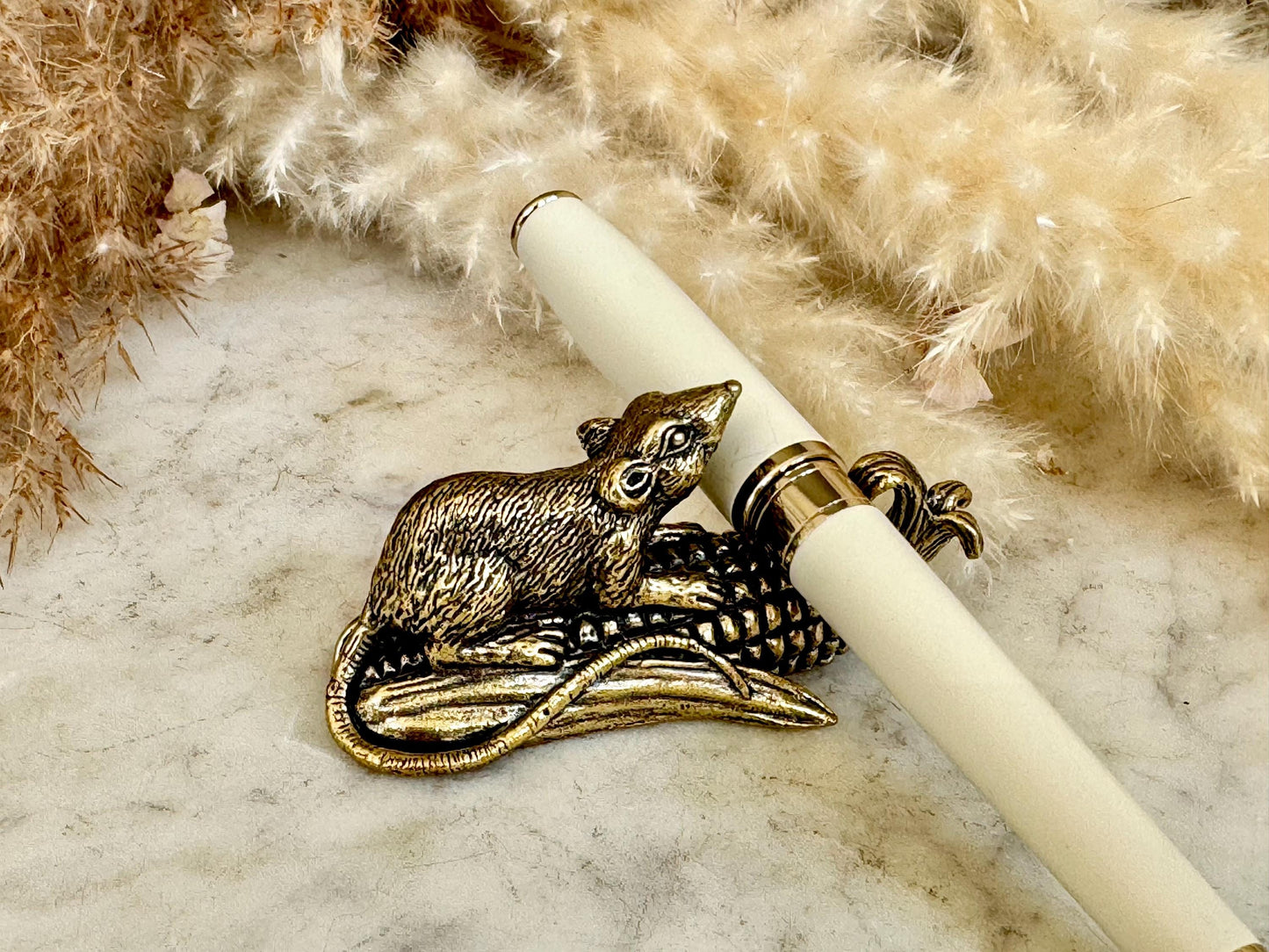 Solid brass mouse on a corn statuette, Mouse and maze figurine, Creative Desktop ornament, Fountain Pen rest, Novelty gift, gift for loved