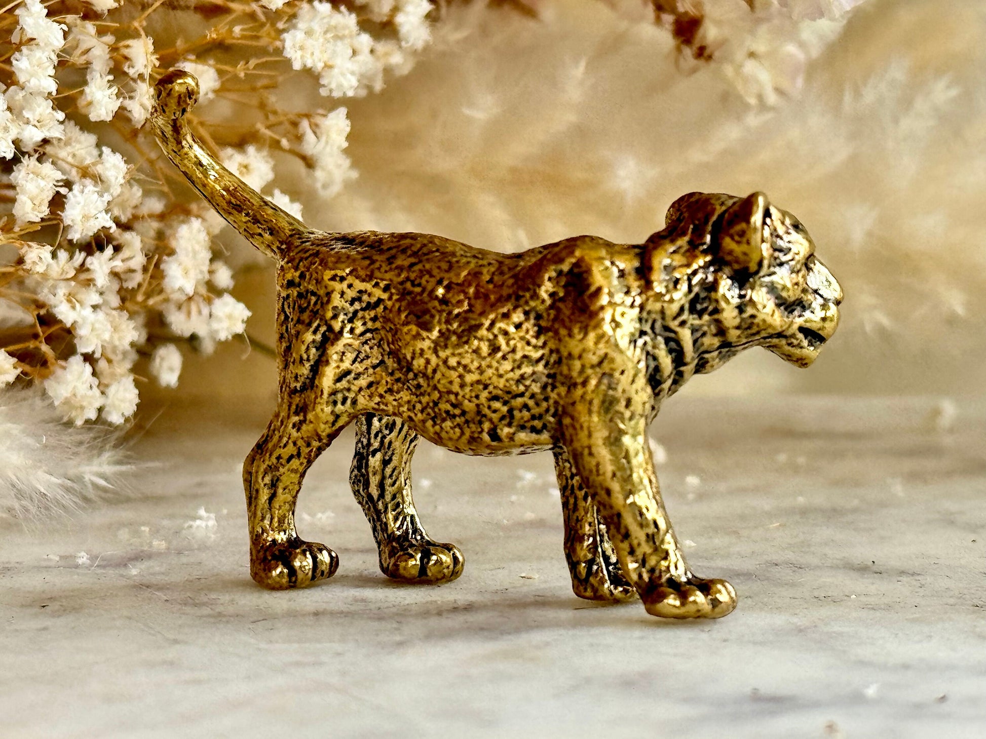 Vintage style Baby lion Brass figurine, Solid Brass Hand Carved Lion Statue, lion cub desktop decoration, collectible brass figurine