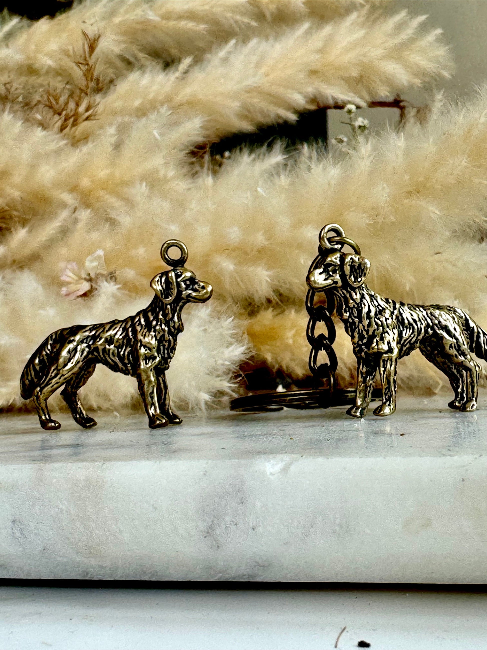 Lifelike Golden retriever keyring, solid brass dog workmanship, Metal retriever pendant