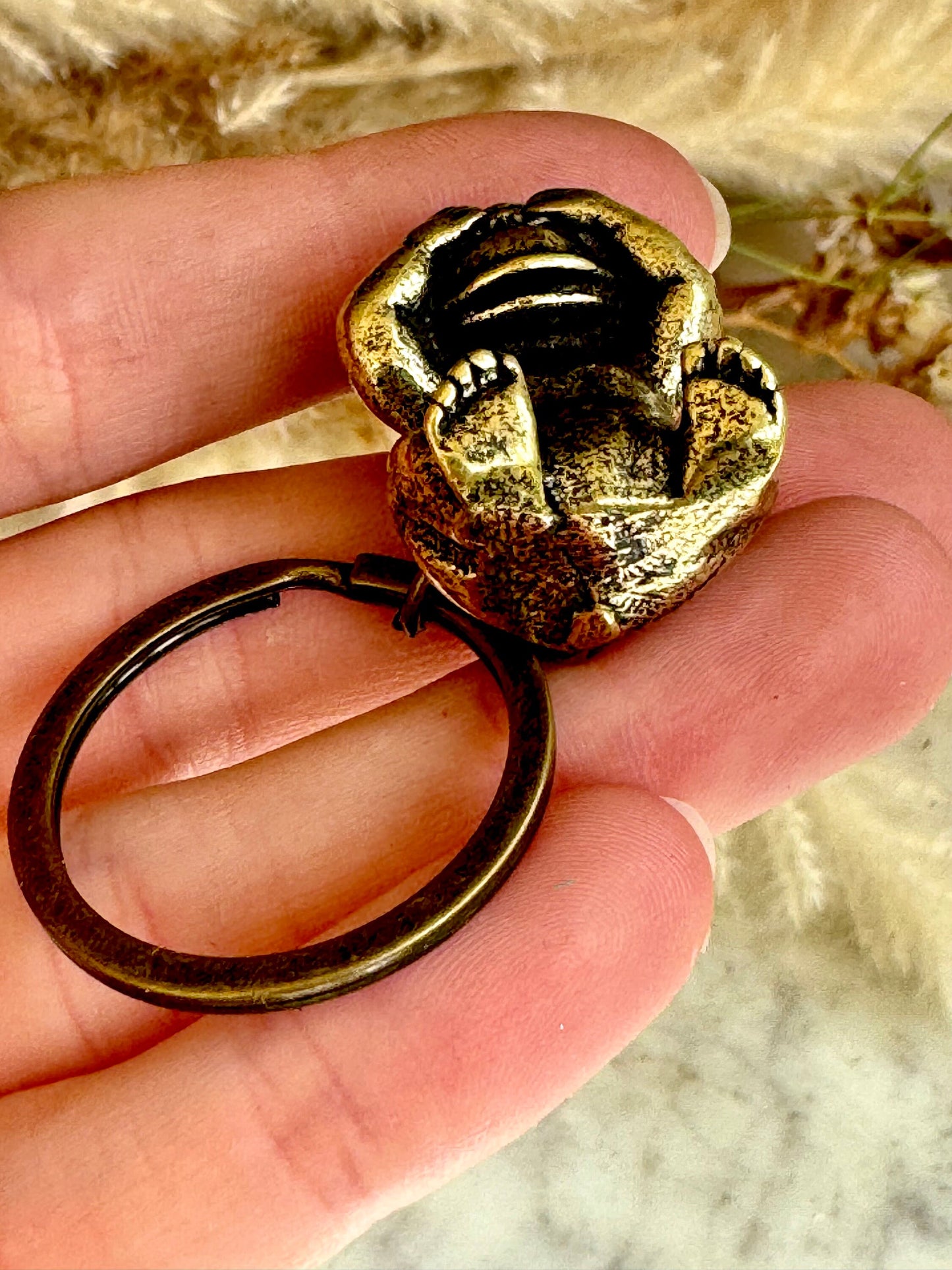 Solid Brass No See Monkey Keyring, Miniature Three Wise Monkey, Mizaru Charm, traditional Style See Hear Speak No Evil Monkeys Keychain