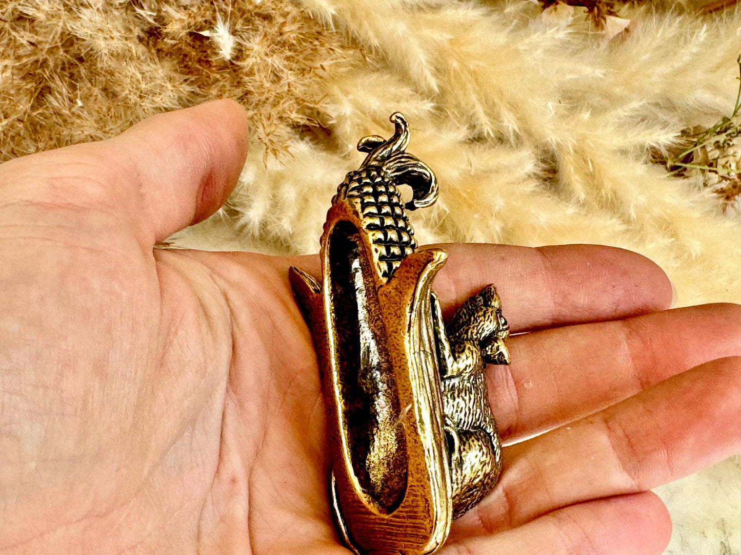 Solid brass mouse on a corn statuette, Mouse and maze figurine, Creative Desktop ornament, Fountain Pen rest, Novelty gift, gift for loved