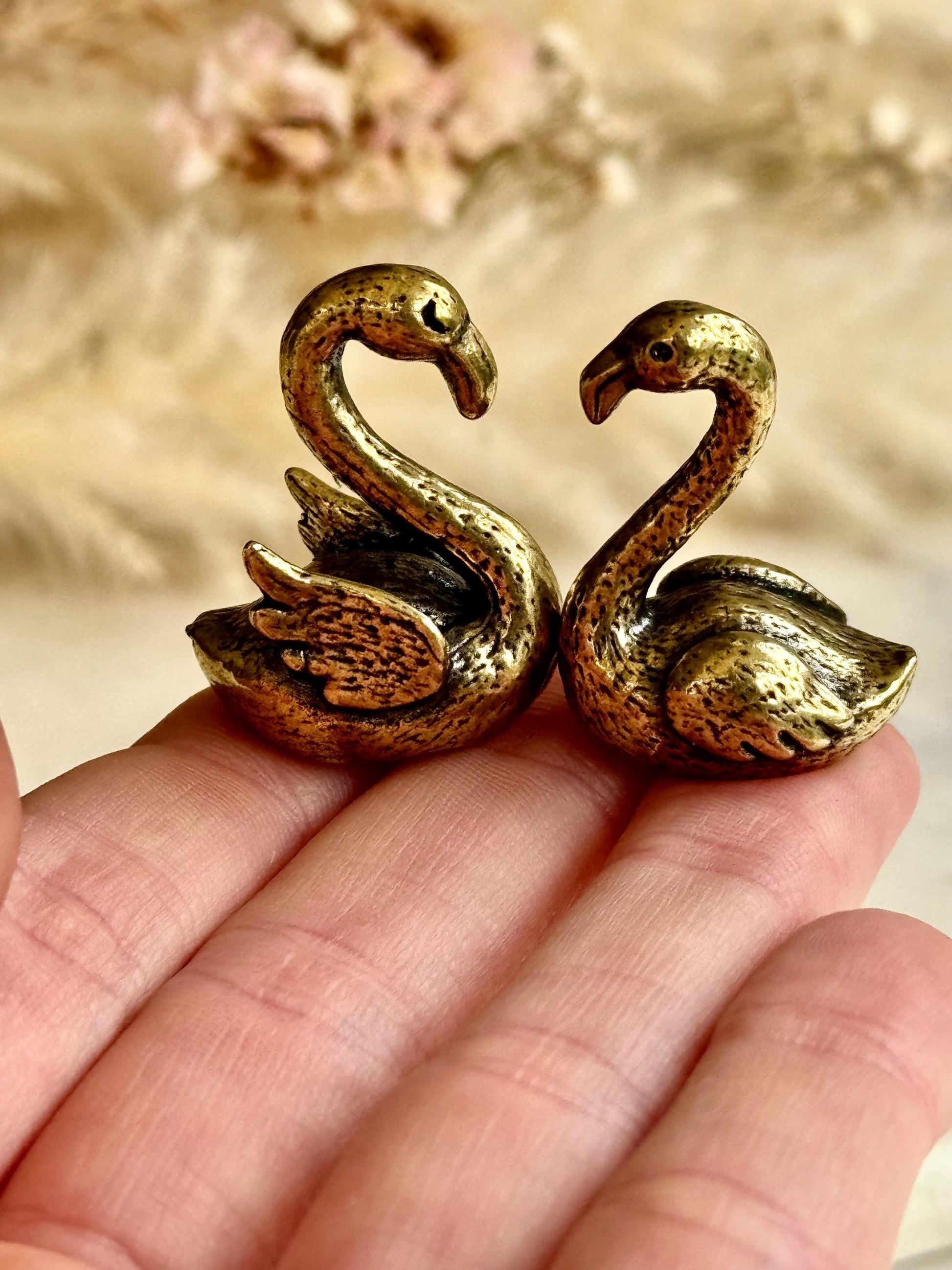 Pair of Solid brass couple of Swans figurines, tiny swans ornament, love talisman statue, Japanese style figurine, Small Flamingo statue