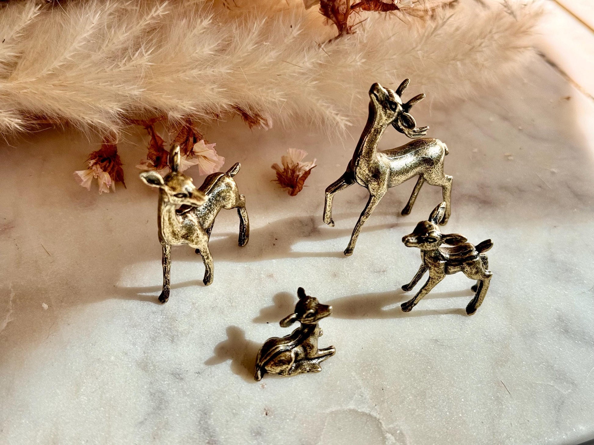 Set of Little Solid Brass Deer Family Desk Ornaments, Little deer statuettes - traditional Style Animal Figurines, Christmas Desk Decoration