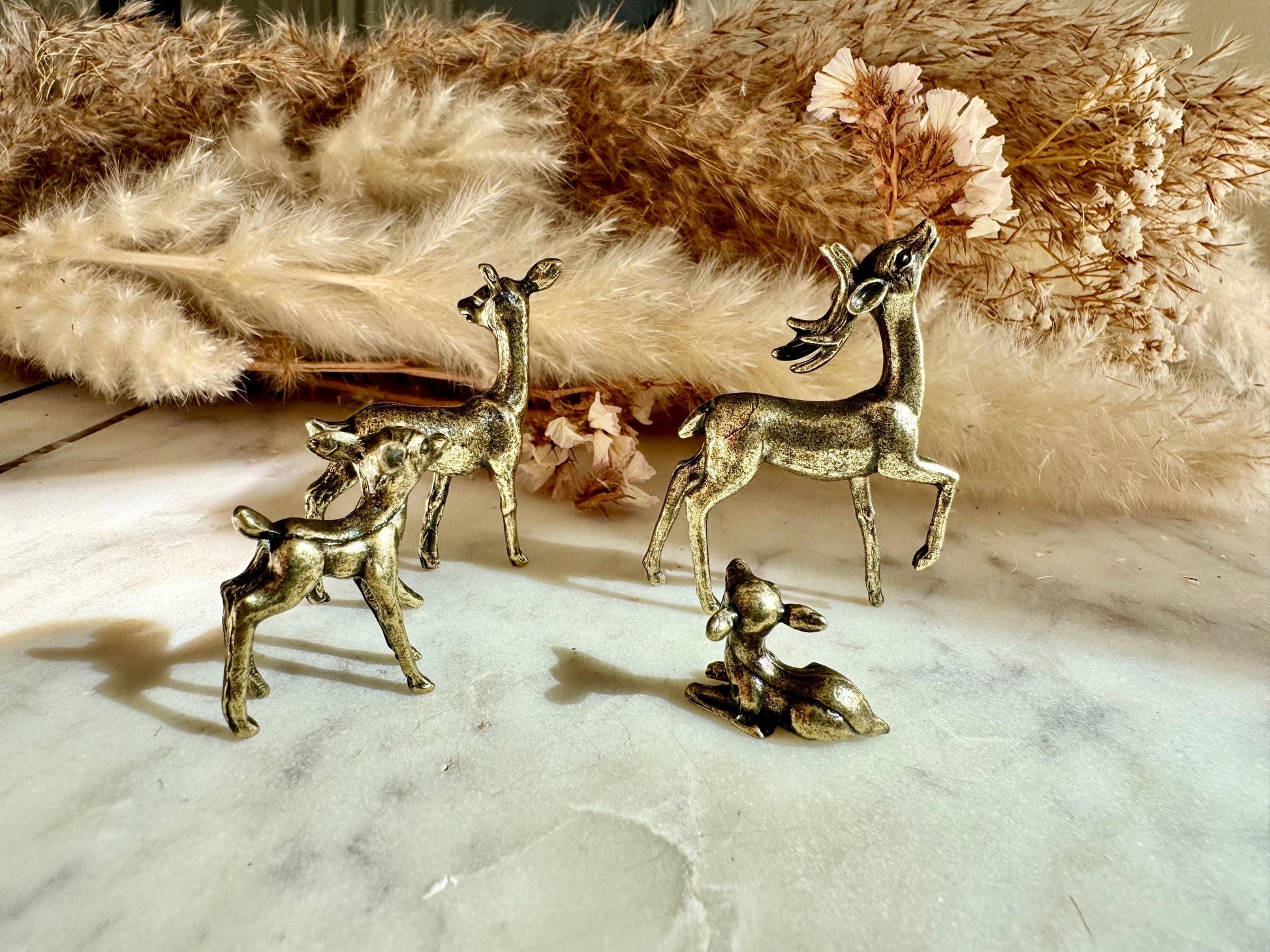 Set of Little Solid Brass Deer Family Desk Ornaments, Little deer statuettes - traditional Style Animal Figurines, Christmas Desk Decoration