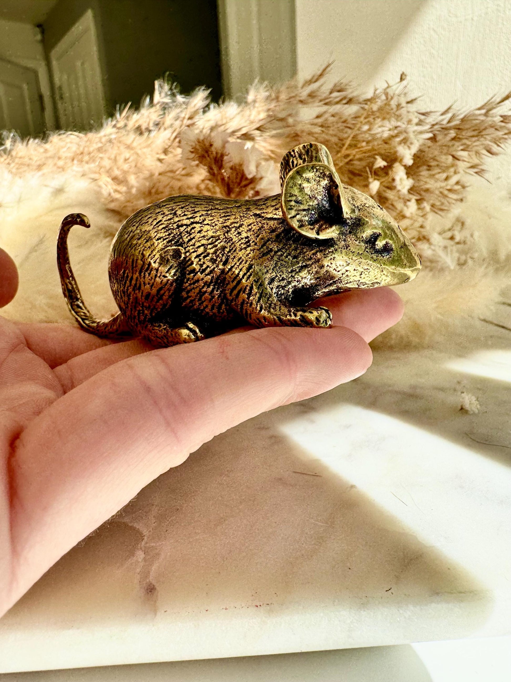 Realistic Solid brass mouse figurine, Golden mouse Miniature, Creative Rat Desktop Decoration, Adorable Mouse Paperweight