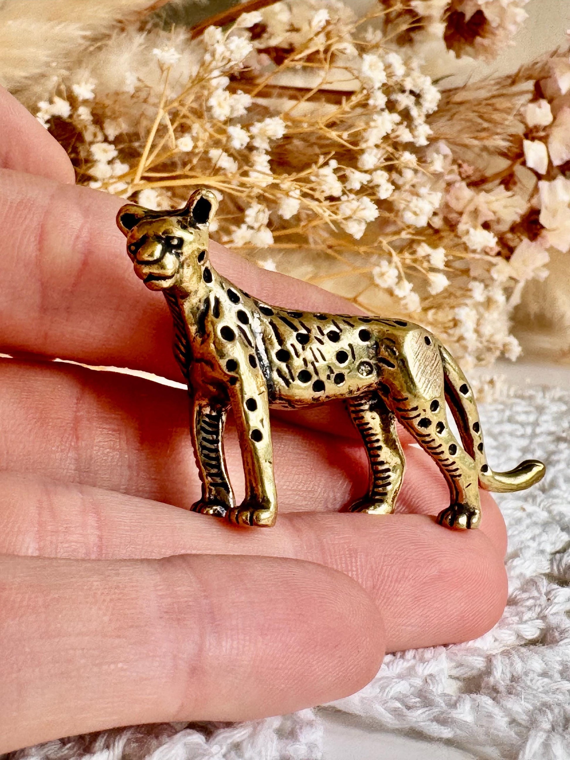 Elegant Solid Brass Cheetahs figurine: Artfully Crafted Sculptures Celebrating the Grace and Speed of the Wild, leopard ornament