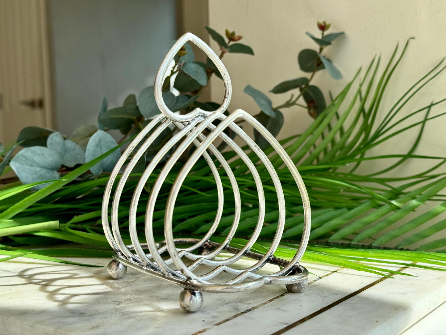 Victorian Lovely Design Silver Plated Antique English Edwardian Silver Plated 4 Slice Heart Shaped Toast Rack, c1905