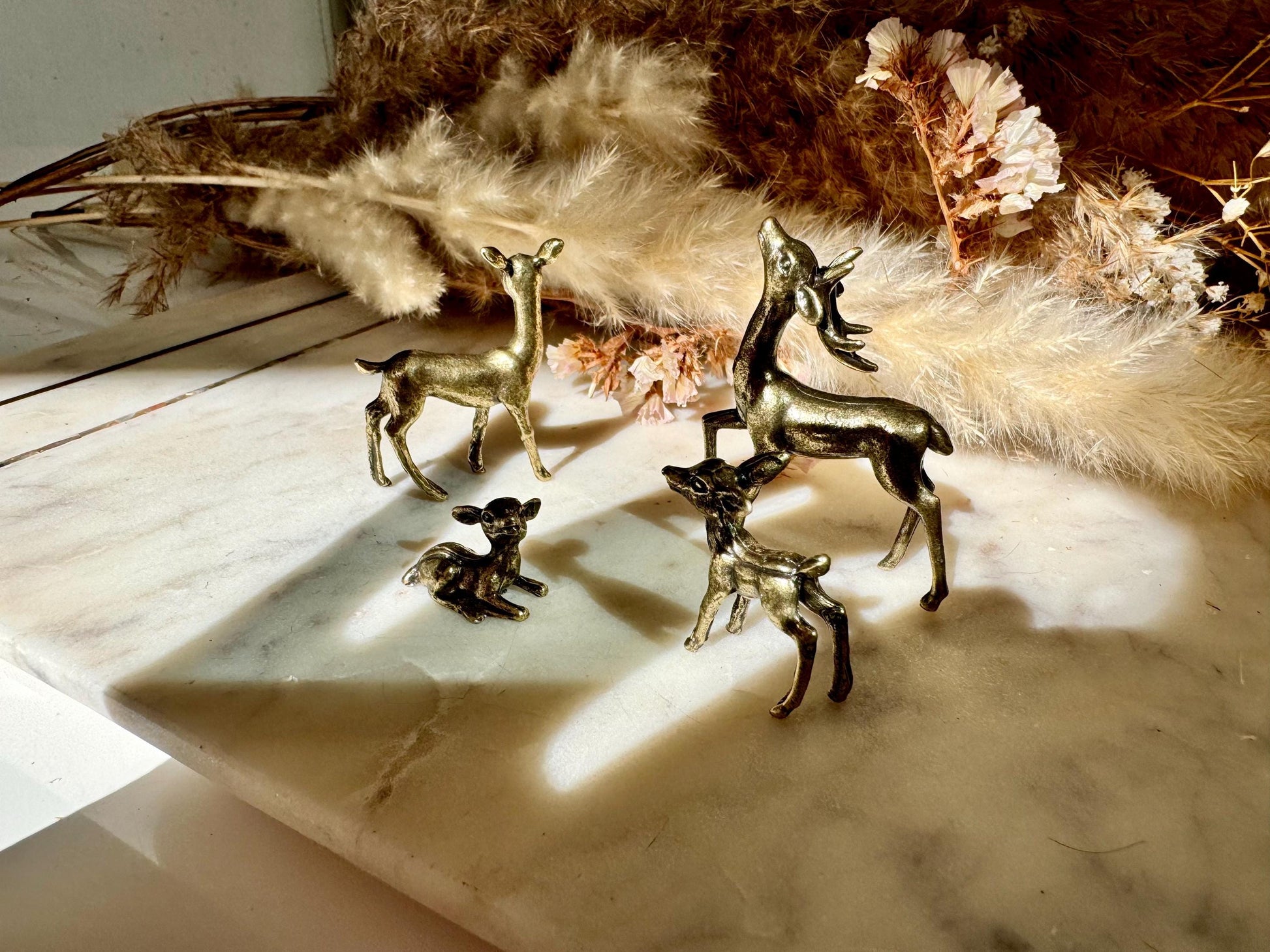 Set of Little Solid Brass Deer Family Desk Ornaments, Little deer statuettes - traditional Style Animal Figurines, Christmas Desk Decoration