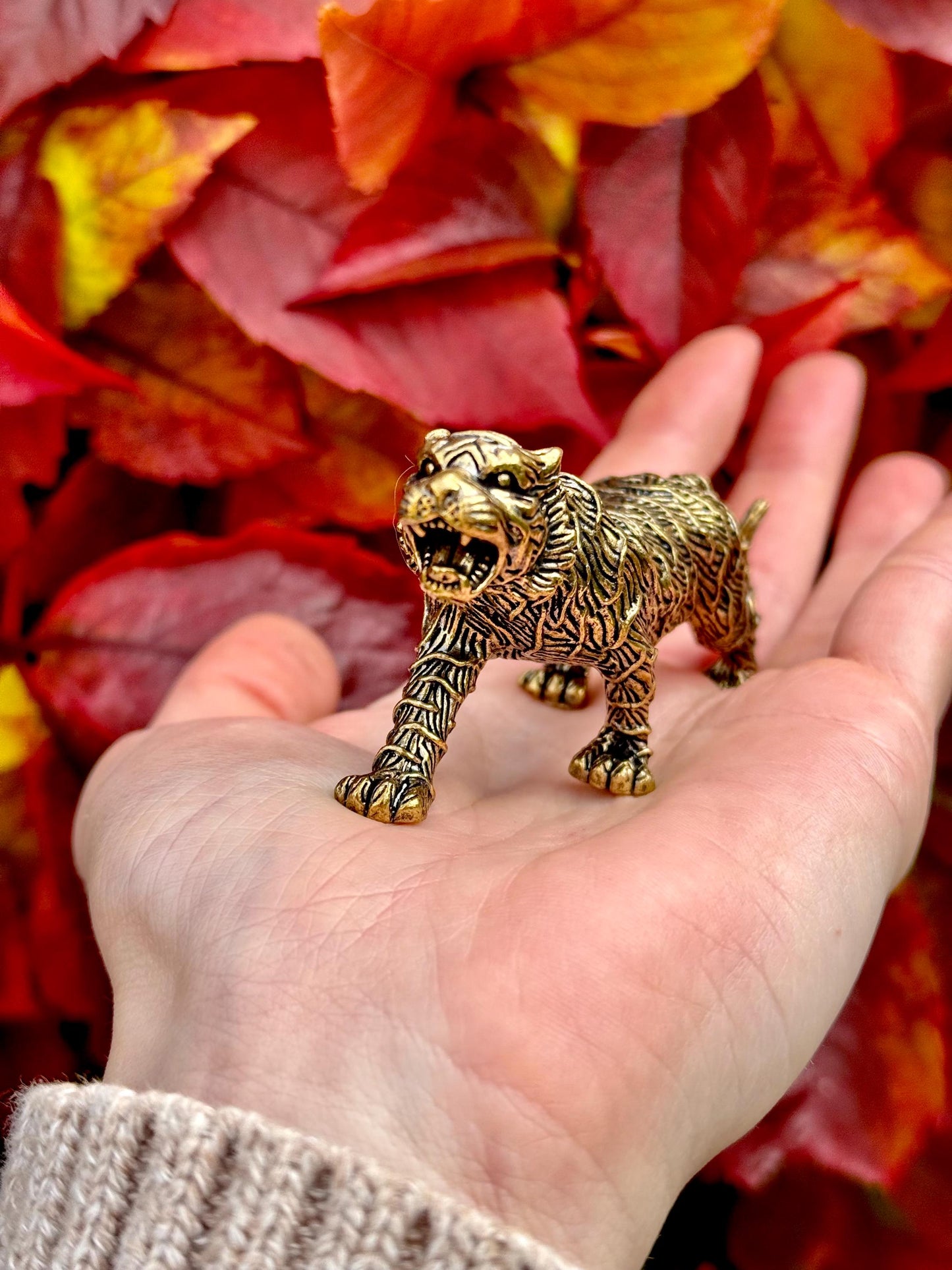 Traditional style solid brass tiger figurine, Fine brass tiger figurine, White tiger ornament, Incredible desktop decoration,