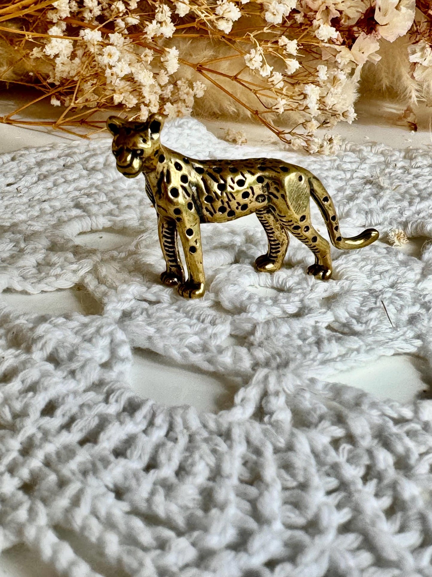 Elegant Solid Brass Cheetahs figurine: Artfully Crafted Sculptures Celebrating the Grace and Speed of the Wild, leopard ornament
