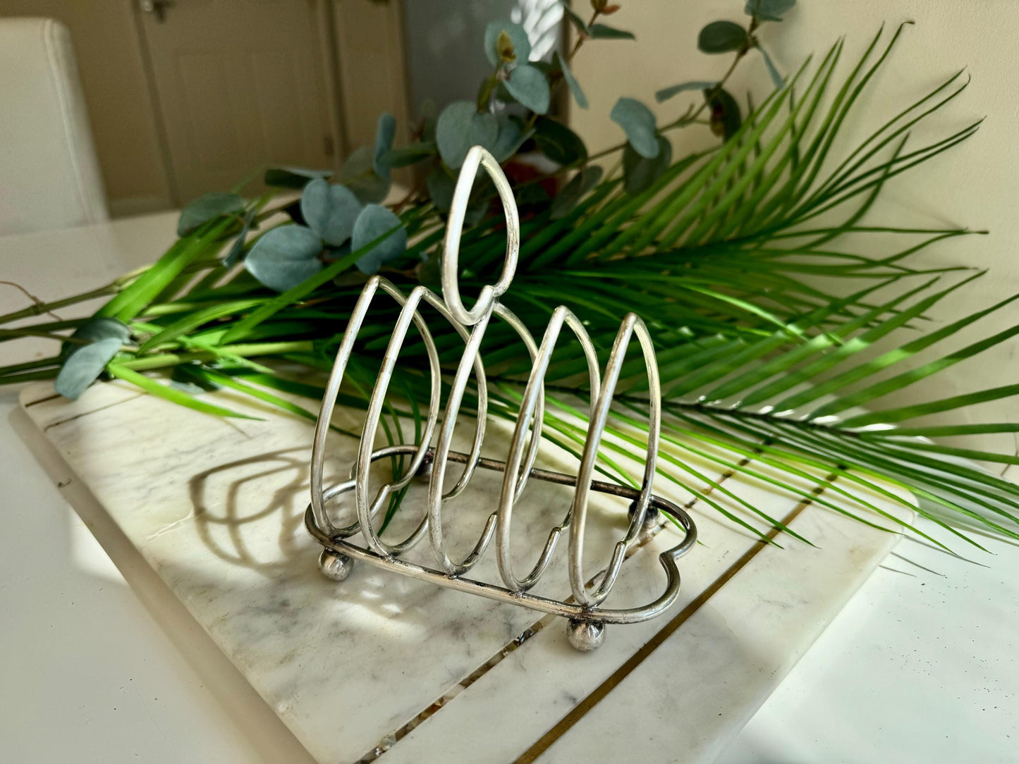 Victorian Lovely Design Silver Plated Antique English Edwardian Silver Plated 4 Slice Heart Shaped Toast Rack, c1905