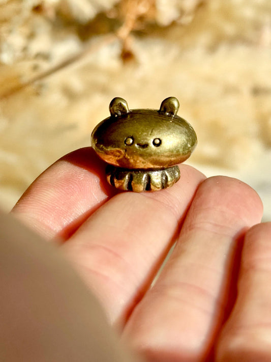 Cute Baby Jellyfis Solid Brass Figurine, Jellyfish Miniature Figurine, Sea animals ornament, Collectible miniature, sea lover Gift