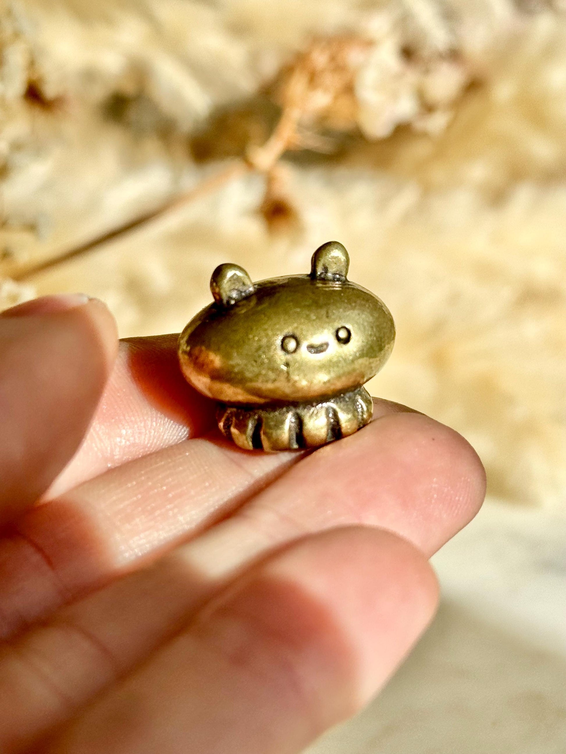 Cute Baby Jellyfis Solid Brass Figurine, Jellyfish Miniature Figurine, Sea animals ornament, Collectible miniature, sea lover Gift