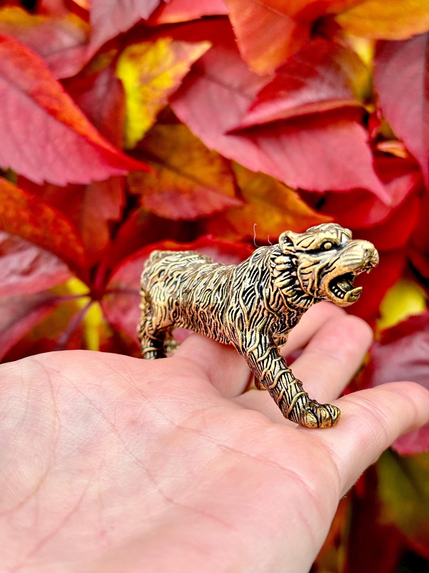 Traditional style solid brass tiger figurine, Fine brass tiger figurine, White tiger ornament, Incredible desktop decoration,