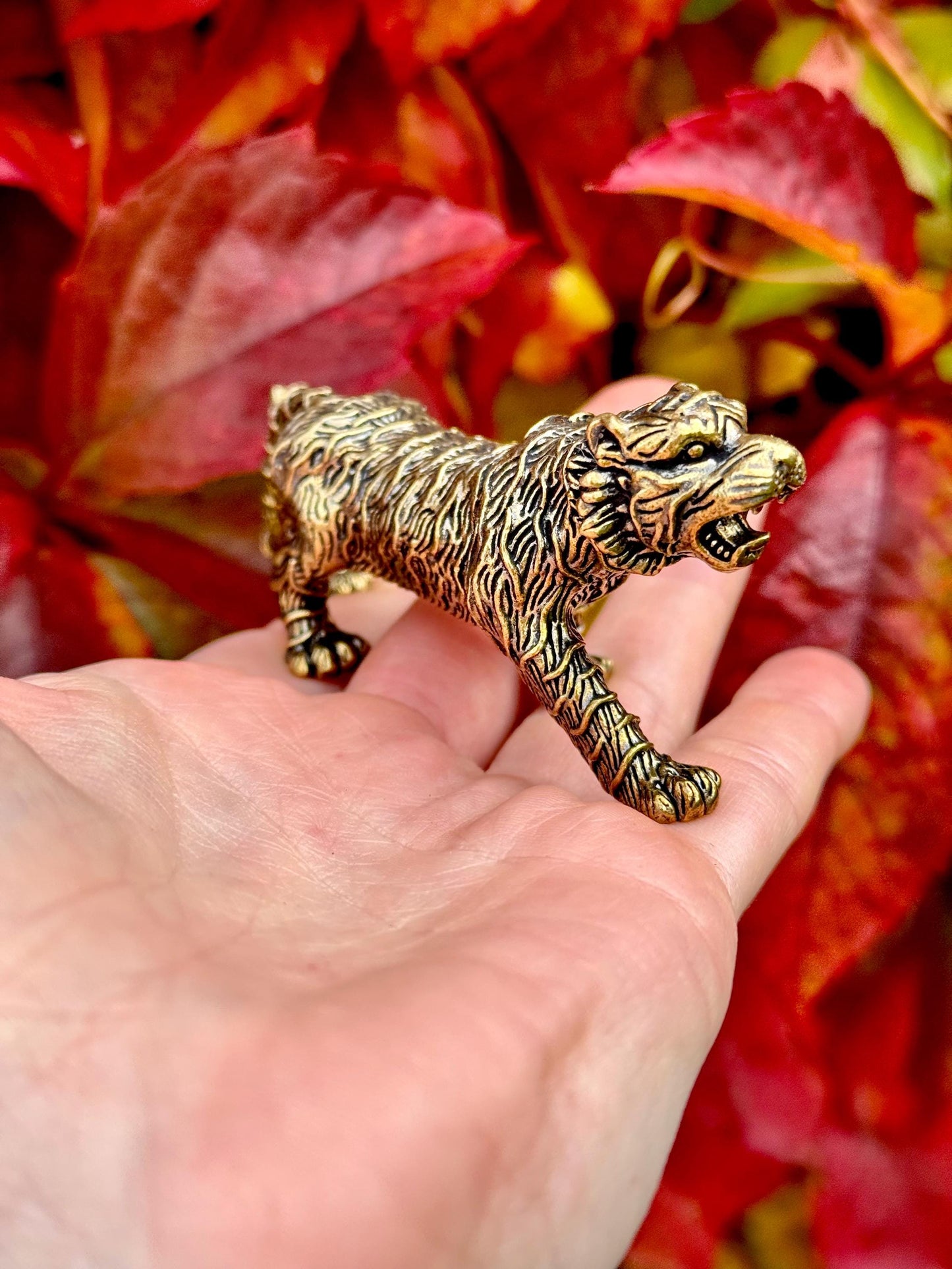 Traditional style solid brass tiger figurine, Fine brass tiger figurine, White tiger ornament, Incredible desktop decoration,