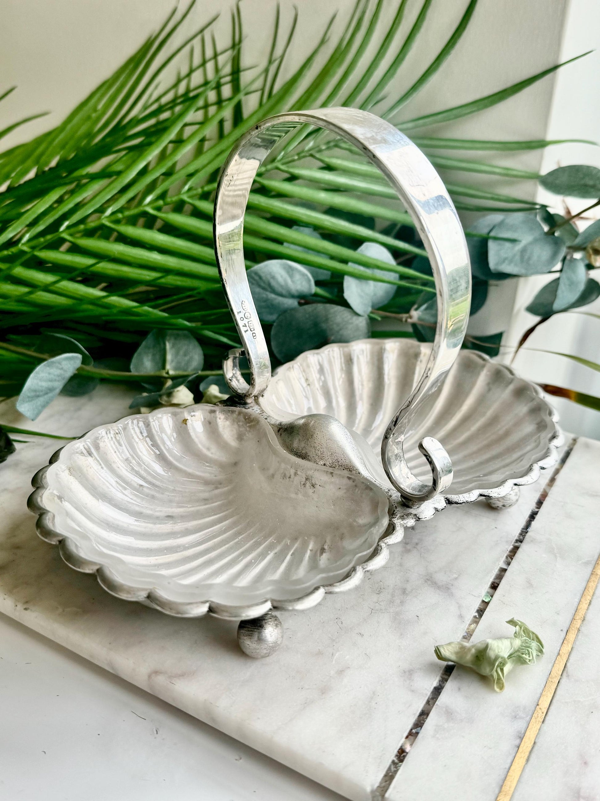 Antique Art Deco silver plate Butter shell Vintage Dish Clam Scallop Shell Bonbon Trinket Silver Plate Double Shell with a Handle