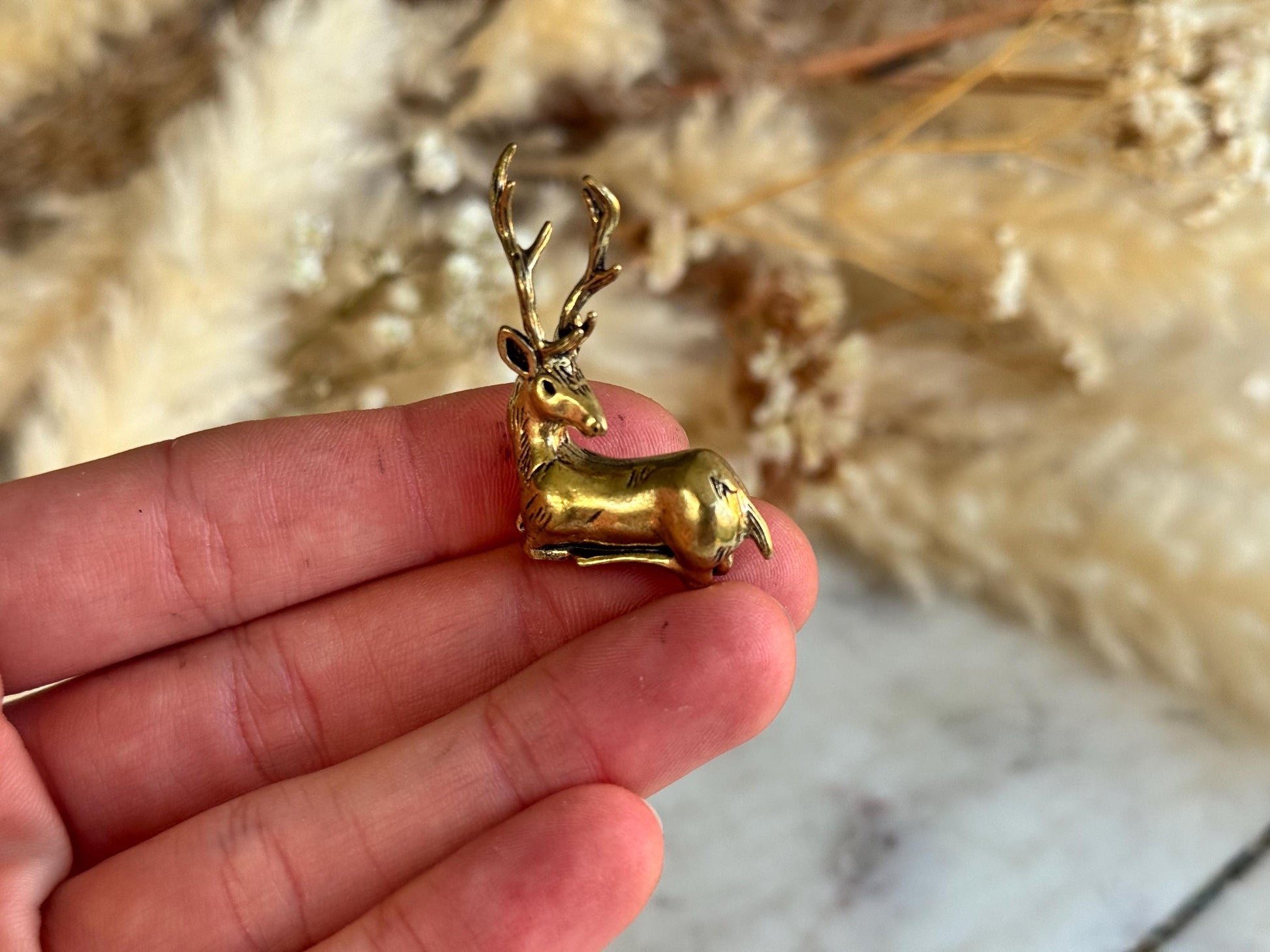 Beautiful Deer Ornamenr, Fine lifelike brass Sika figurine, Tiny Deer Decoration, Reindeer ornament, Cute Christmas gift, Gift for friend