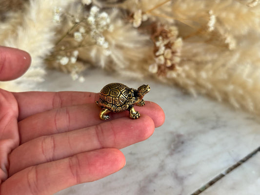 Small Brass Turtle figurine, Turtle ornament, Cute little tortoise gift, Japanese style statue, Feng Shui ornament