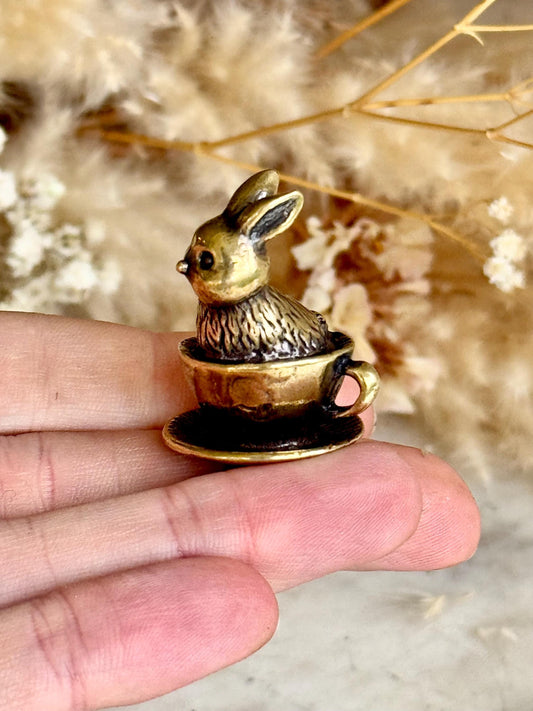 Adorable solid brass kitten in a cup statuette, little metal cat figurine, cute little Persian kitty miniature, thoughtful gift cat lover