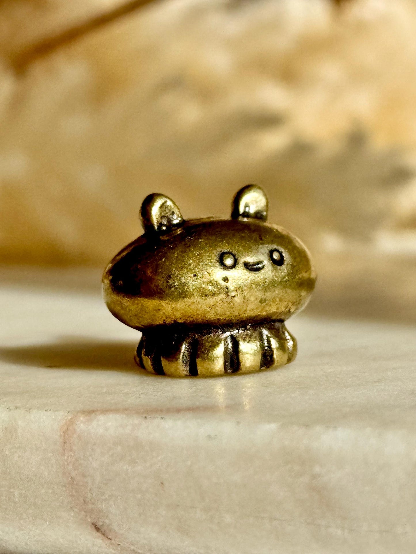 Cute Baby Jellyfis Solid Brass Figurine, Jellyfish Miniature Figurine, Sea animals ornament, Collectible miniature, sea lover Gift