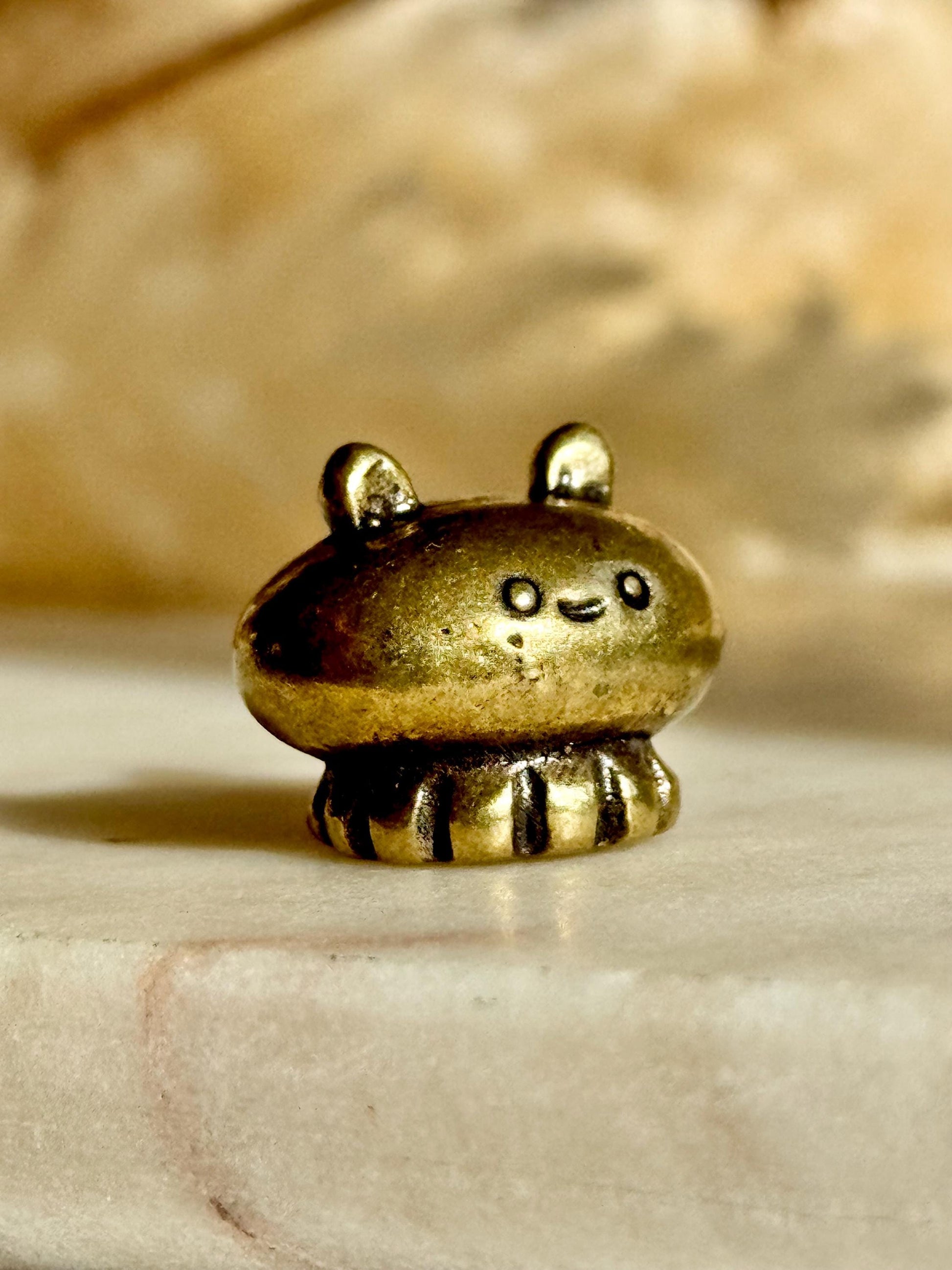 Cute Baby Jellyfis Solid Brass Figurine, Jellyfish Miniature Figurine, Sea animals ornament, Collectible miniature, sea lover Gift